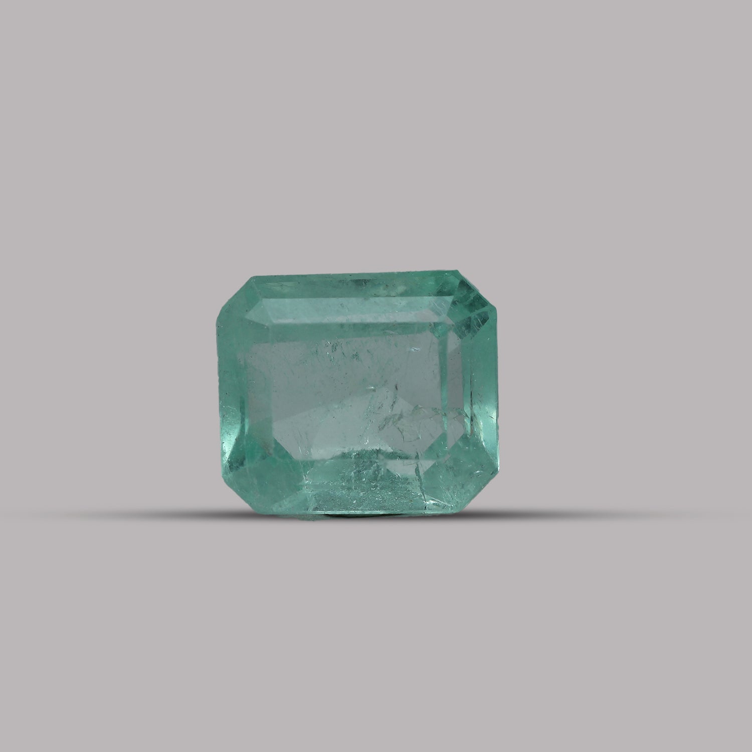 Emerald ( Panna ) - 3.26 Carat