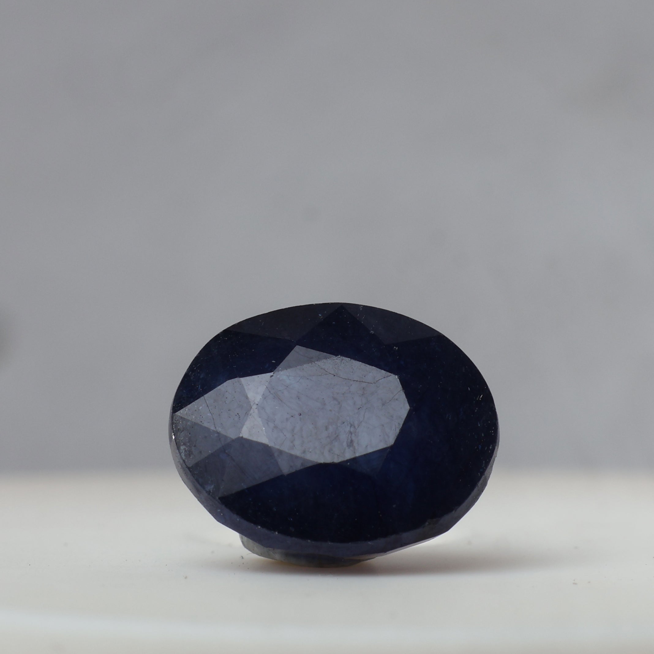 Blue Sapphire - 9.49 Carat