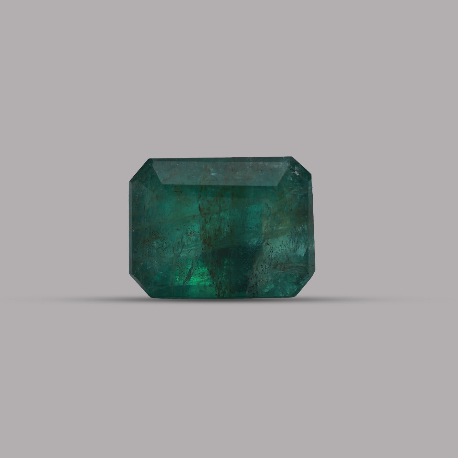 Emerald ( Panna ) - 4.83 Carat