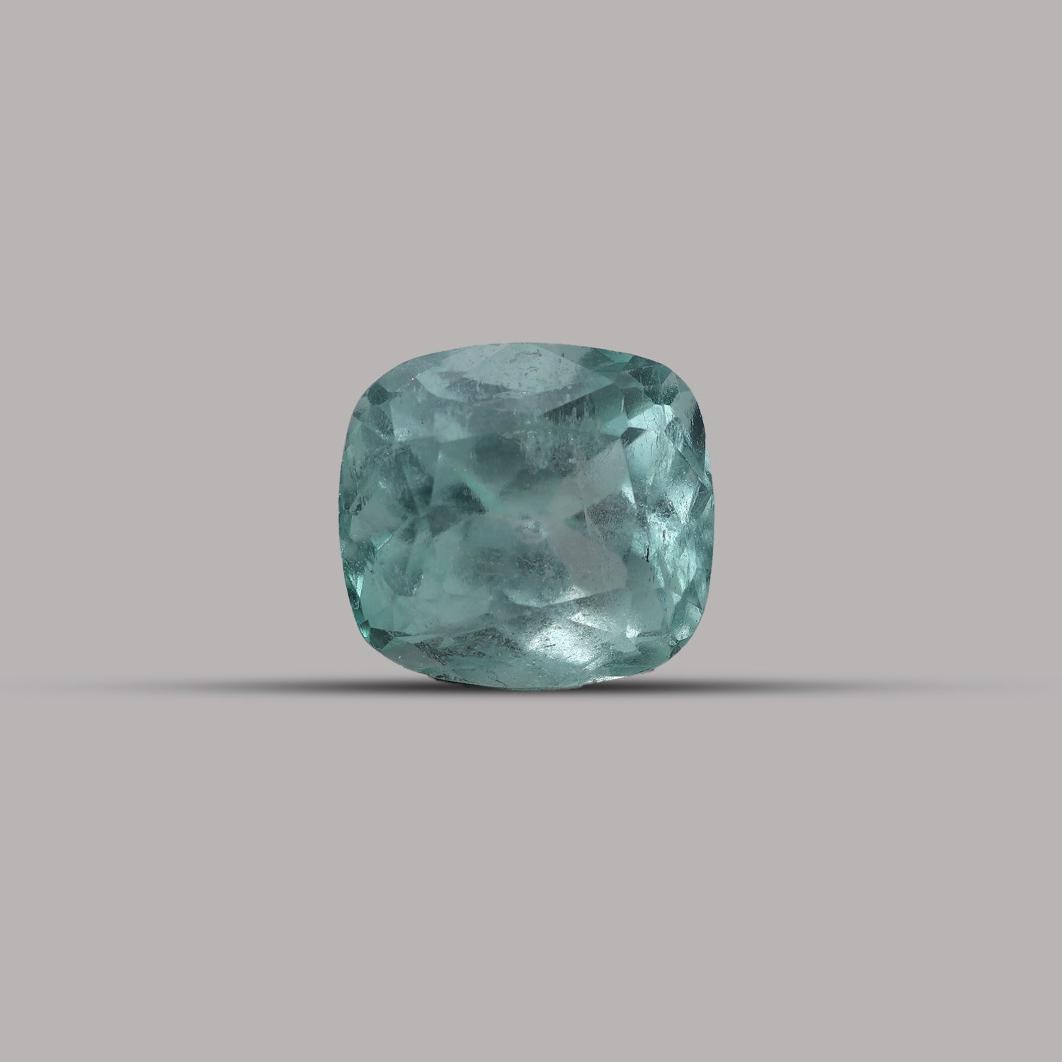 Emerald ( Panna ) - 3.72 Carat