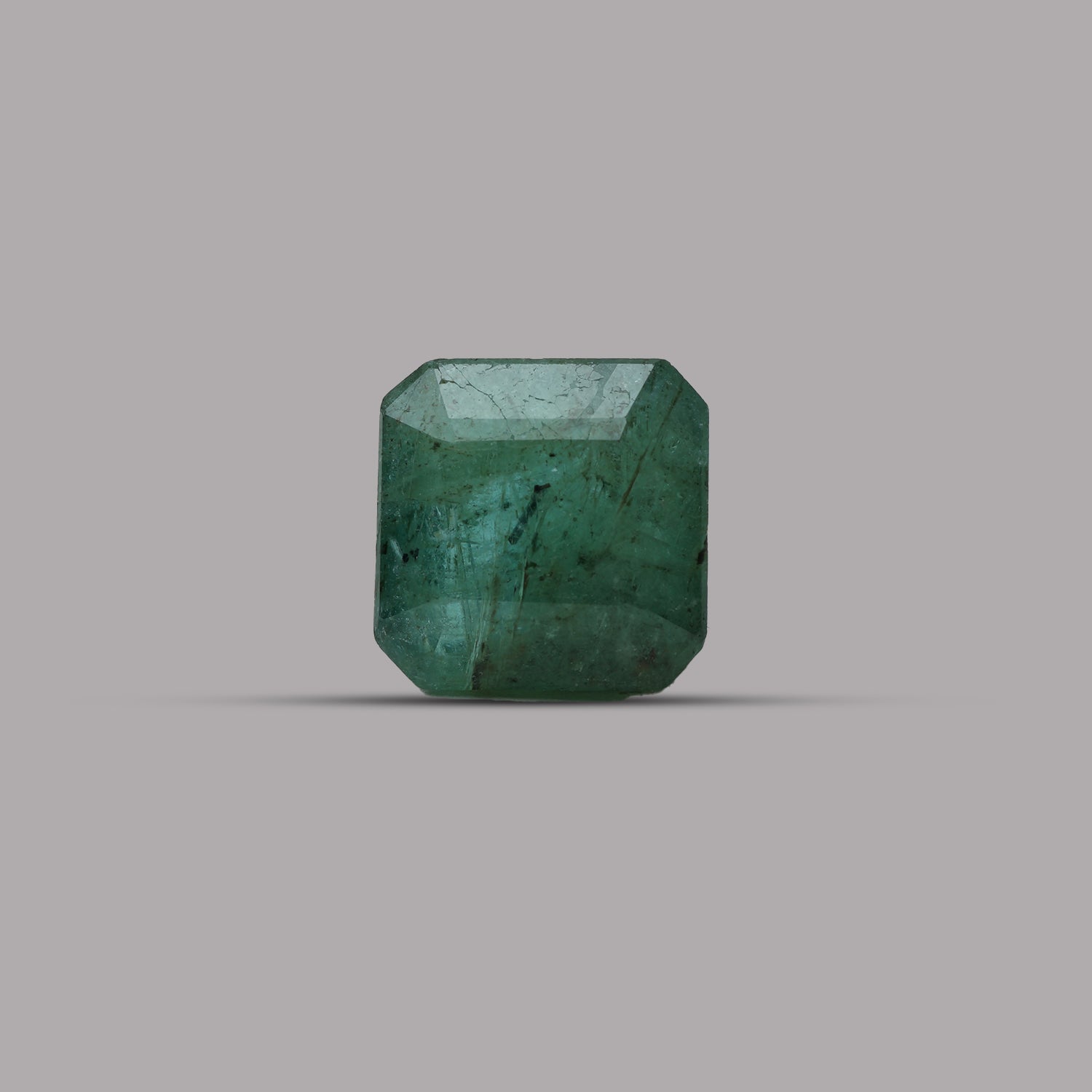 Emerald ( Panna ) - 3.97 Carat
