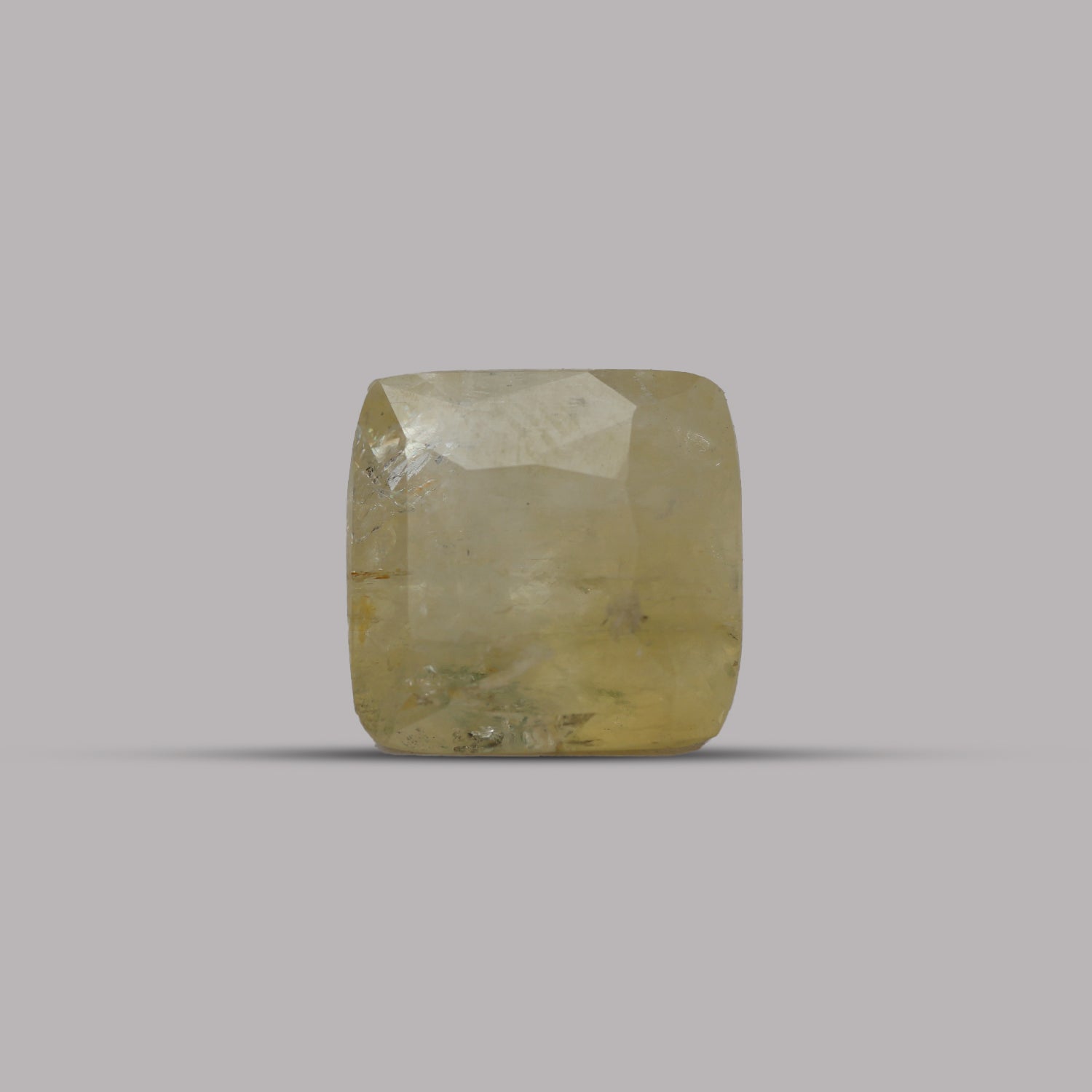 Yellow Sapphire - 9.06 Carat (Ceylon)