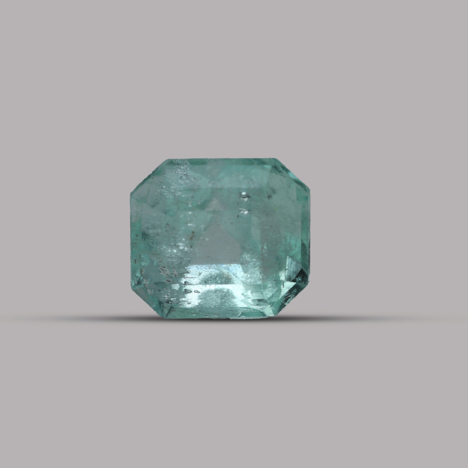 Emerald ( Panna ) - 3.53 Carat