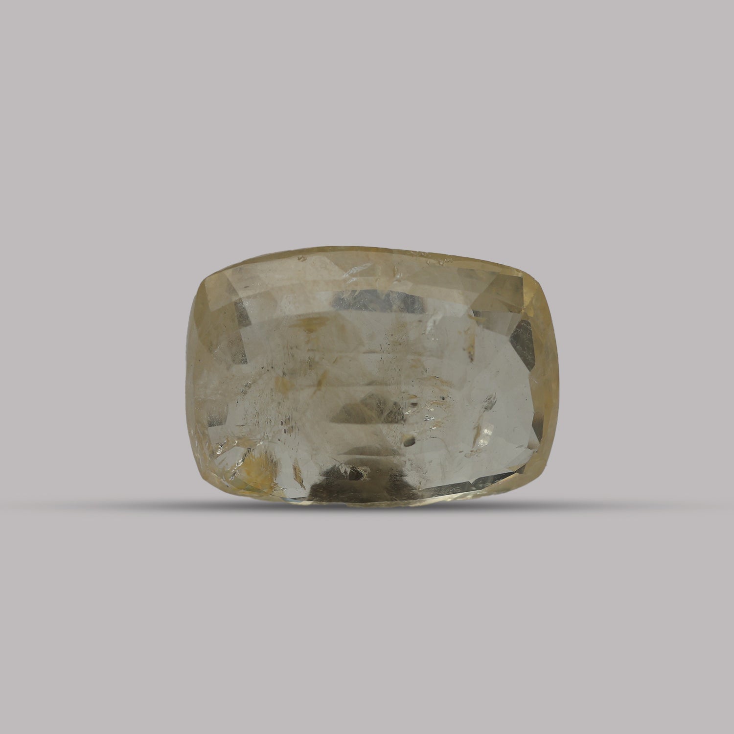 Yellow Sapphire - 7.67 Carat (Ceylon)