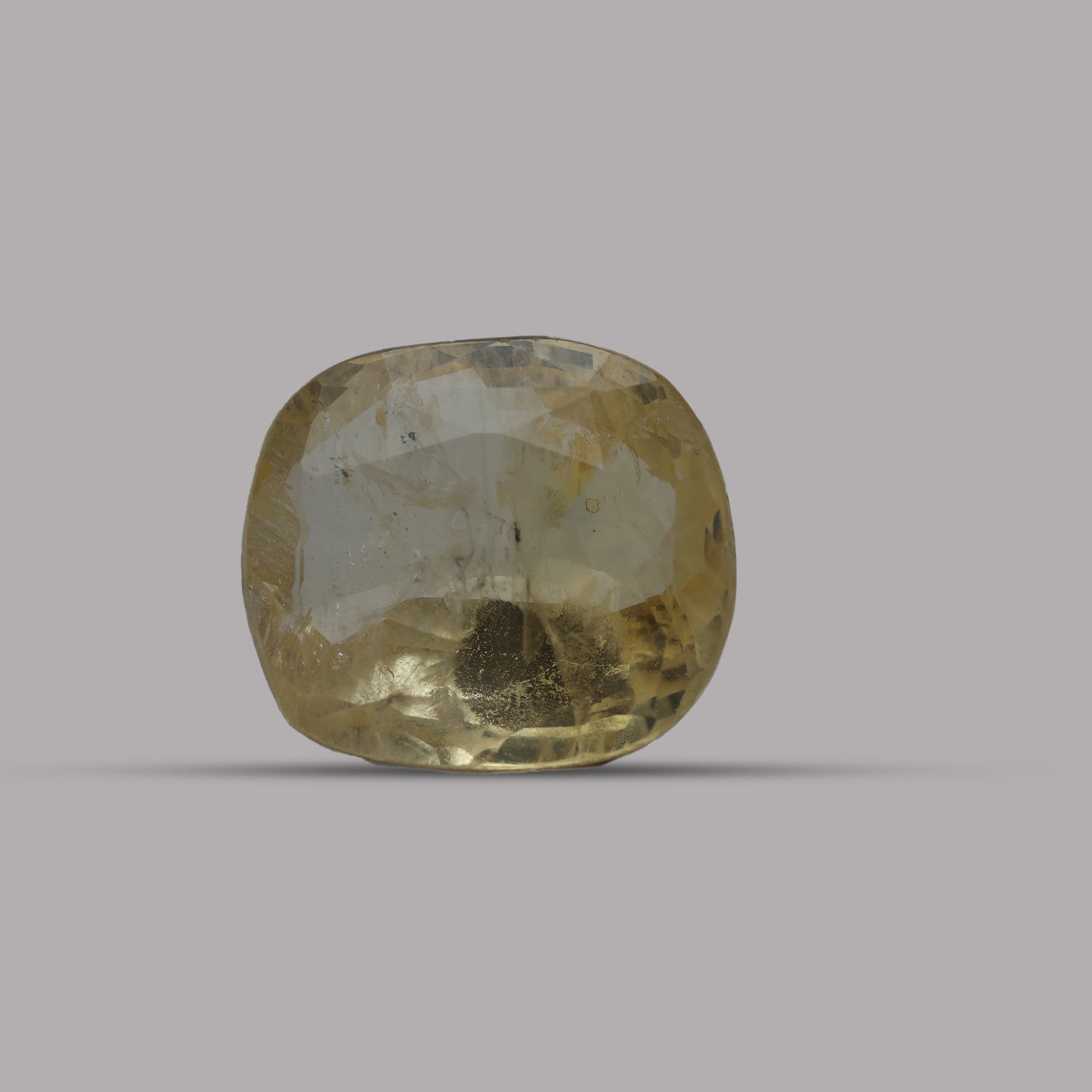 Yellow Sapphire - 5.63 Carat (Ceylon)