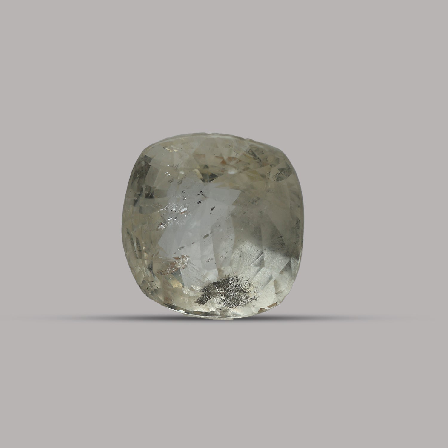Yellow Sapphire - 9.05 Carat (Ceylon)