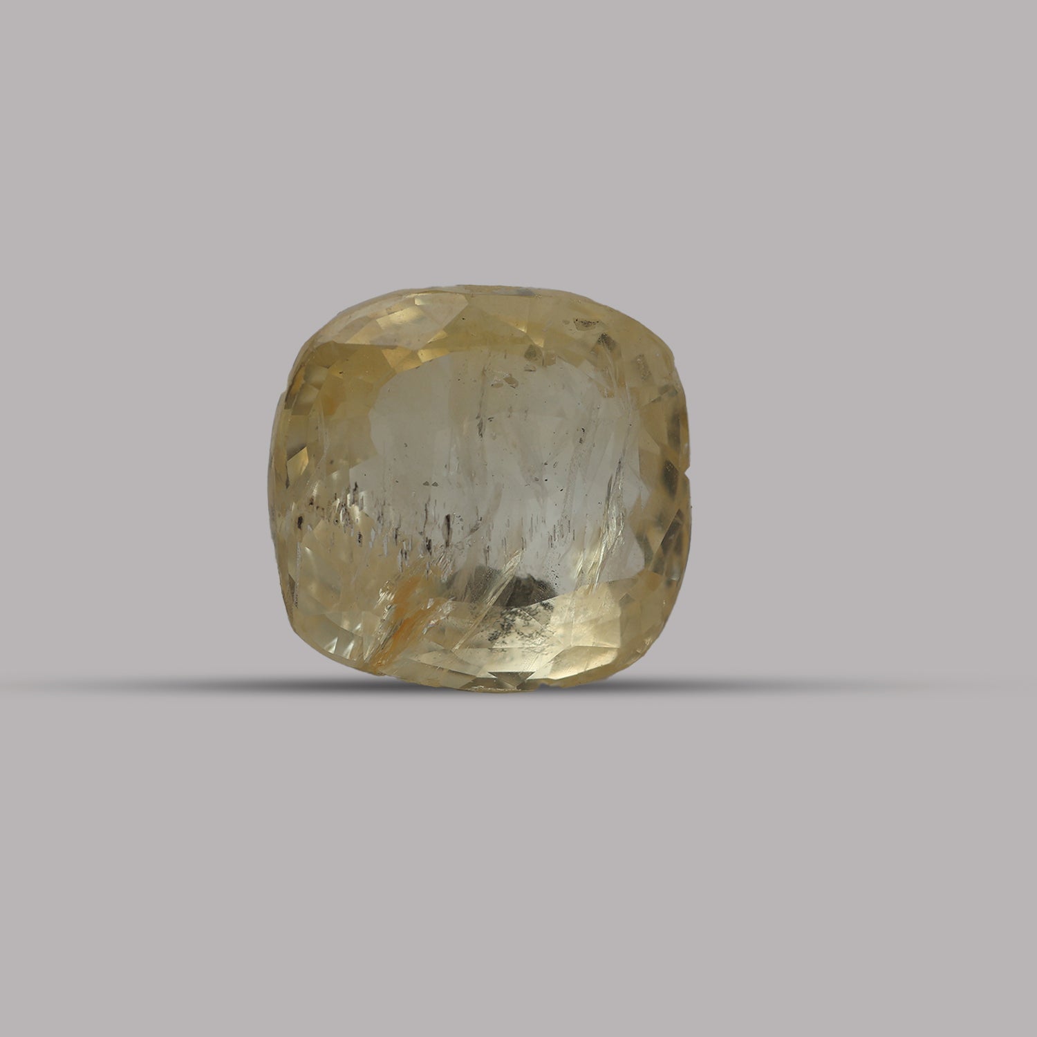 Yellow Sapphire - 8.39 Carat (Ceylon)