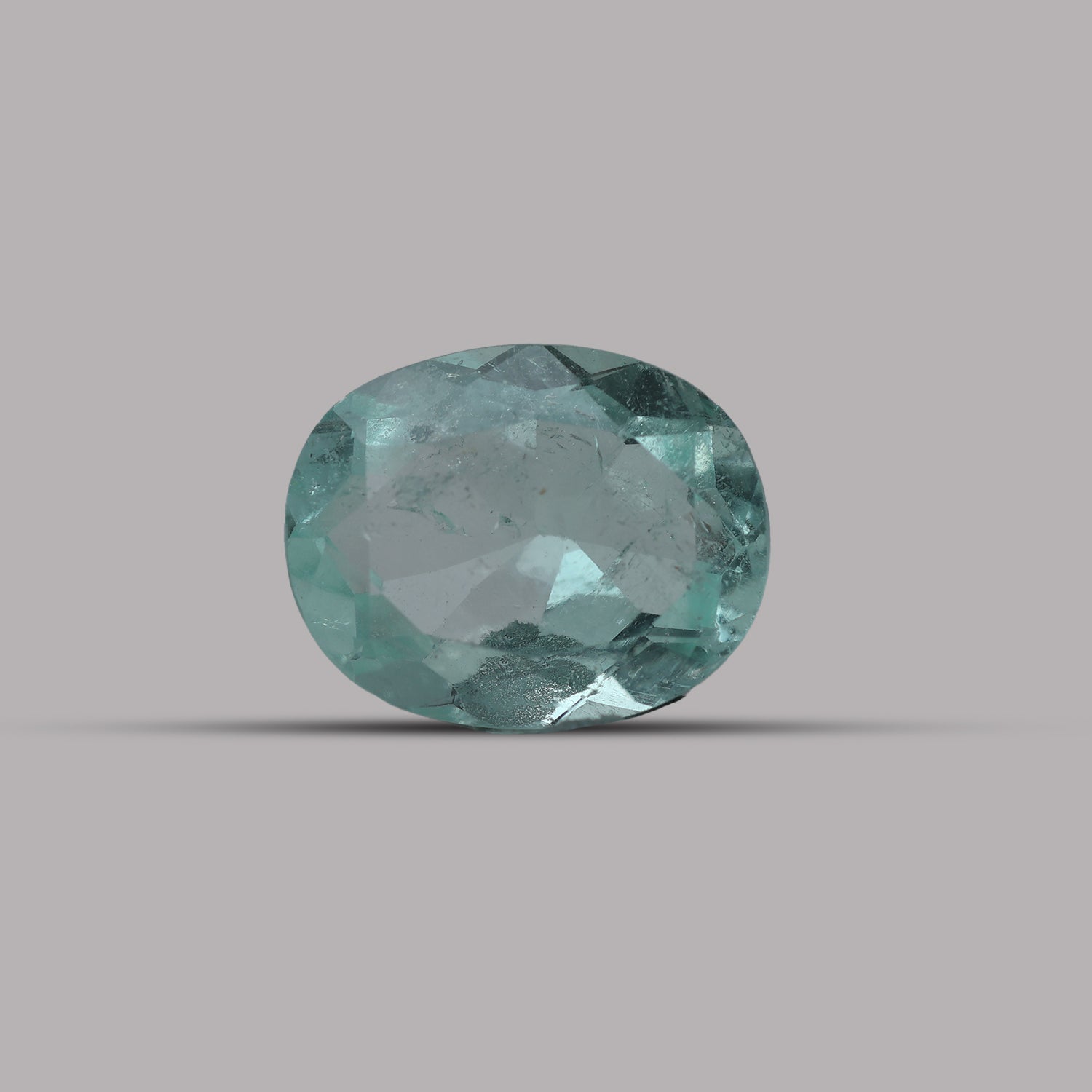 Emerald ( Panna ) - 3.81 Carat