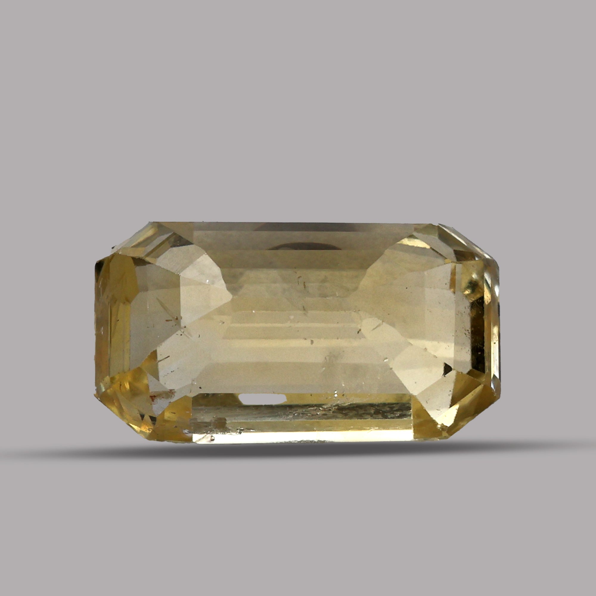 Yellow Sapphire - 5.10 Carat (Ceylon)