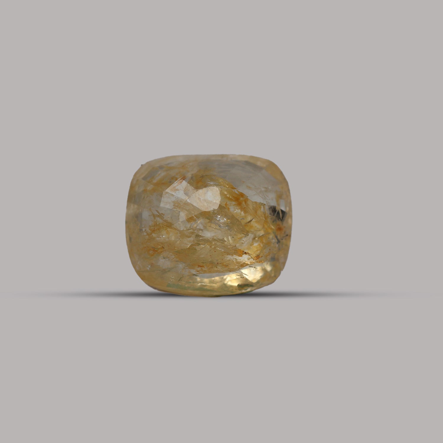 Yellow Sapphire - 5.46 Carat (Ceylon)