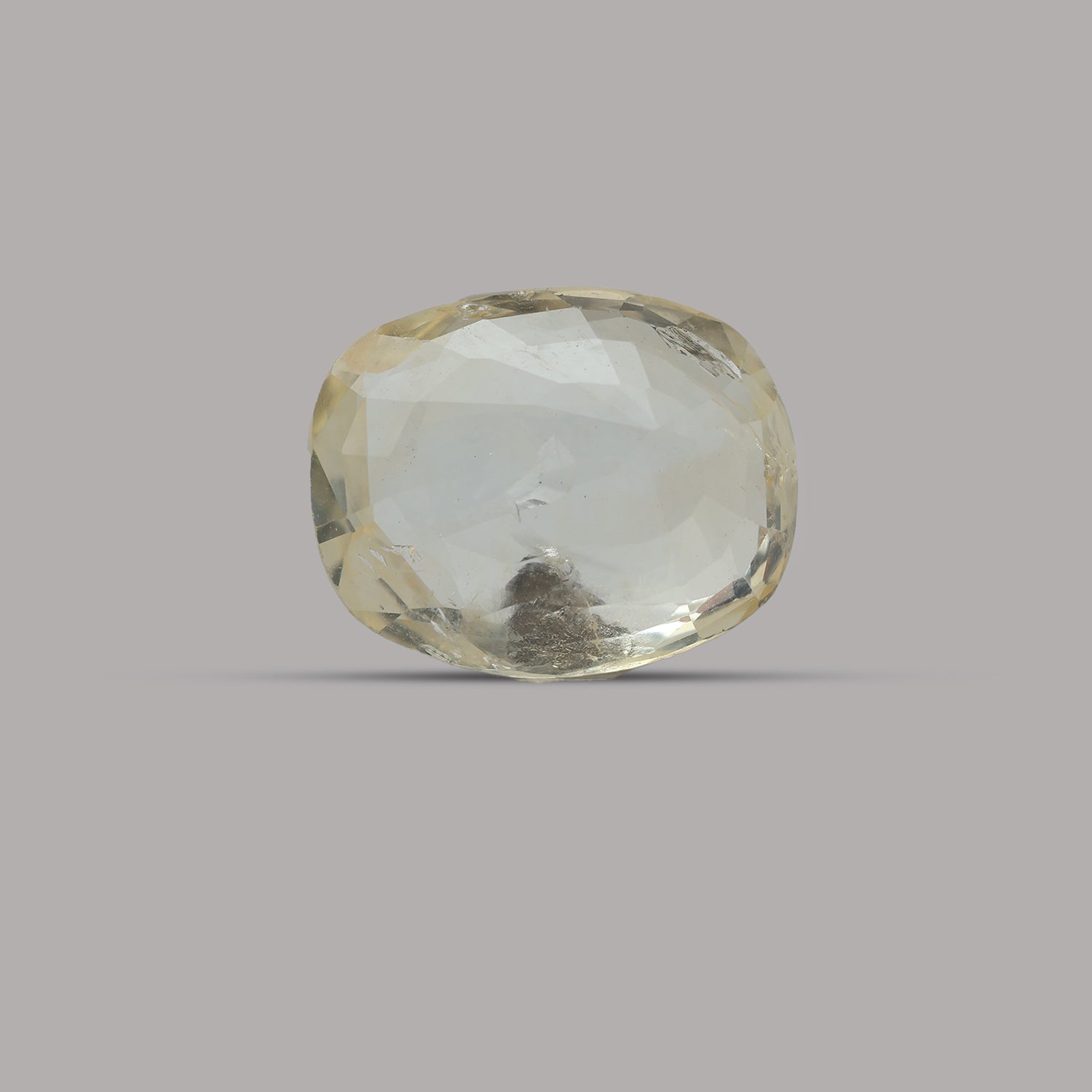Yellow Sapphire - 5.34 Carat (Ceylon)