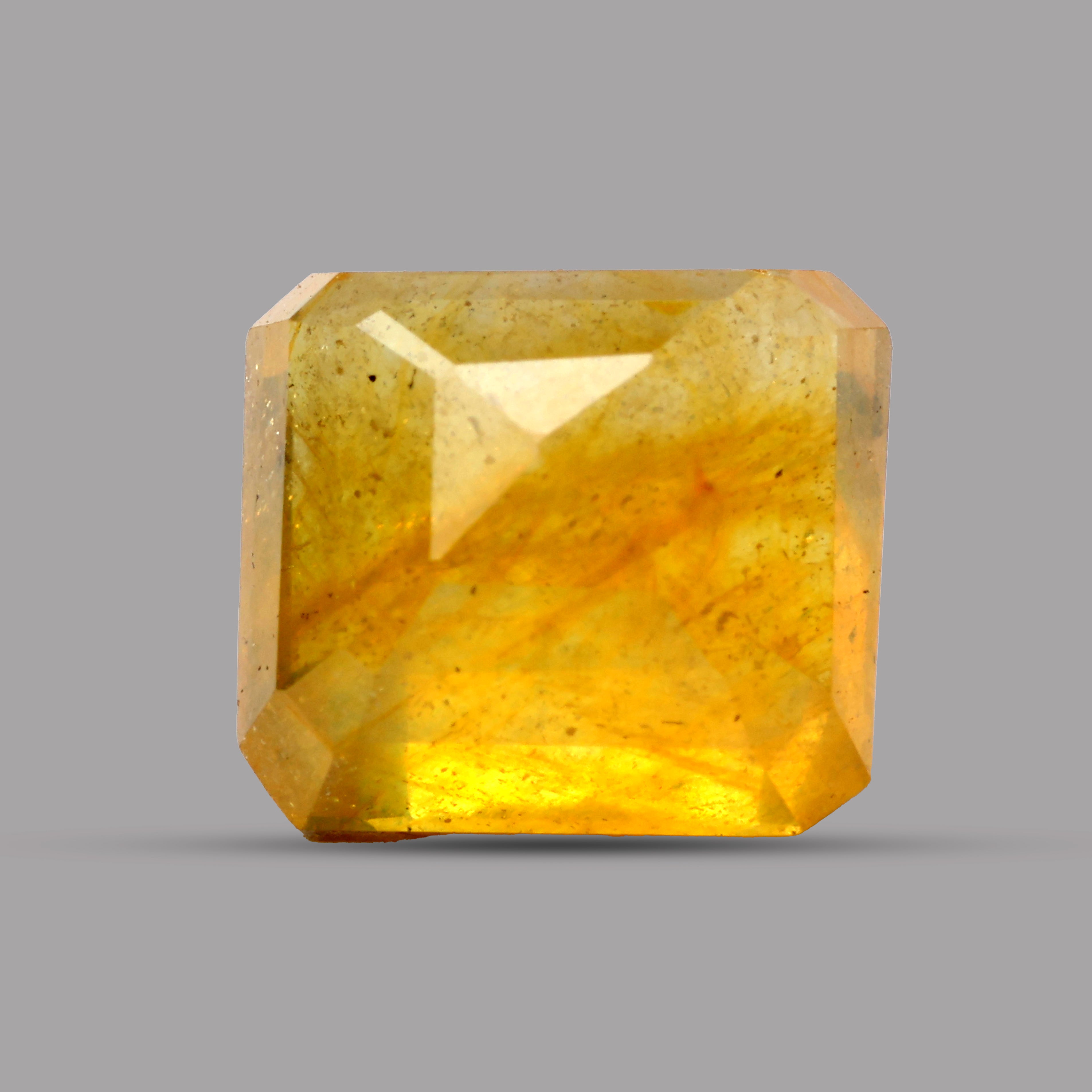 Yellow Sapphire - 5.87 Carat