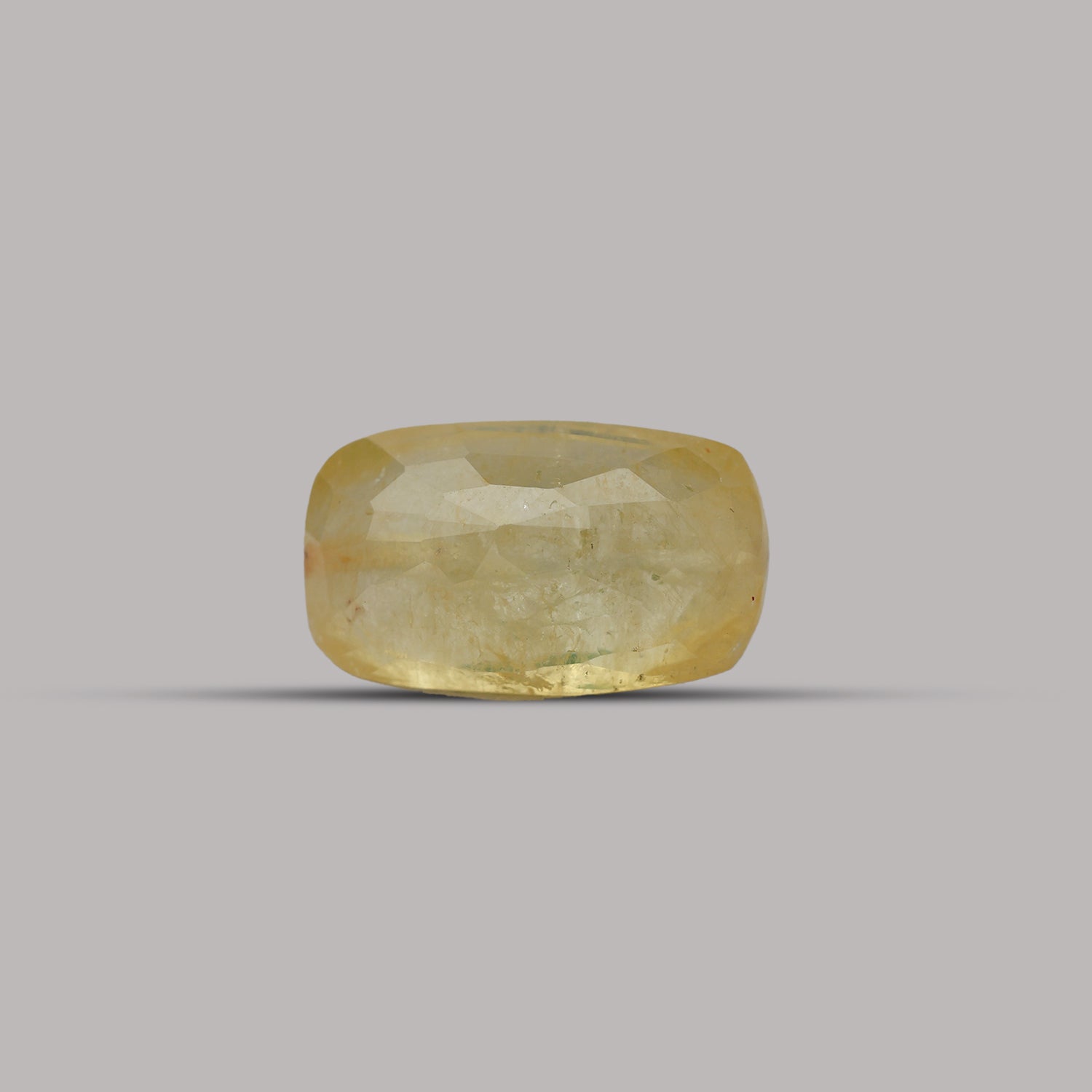 Yellow Sapphire - 6.63 Carat (Ceylon)