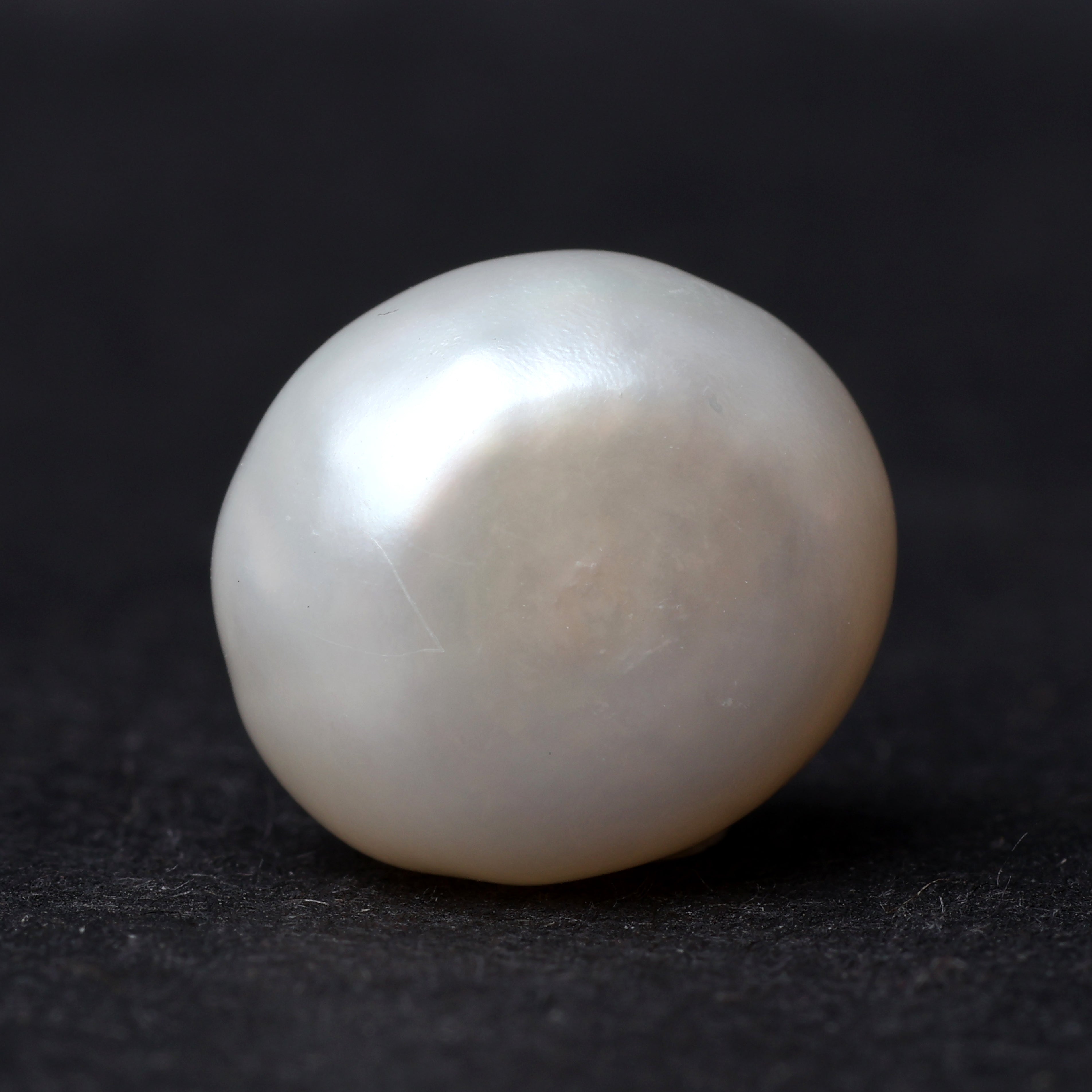 Fresh Water Pearl - 9.62 Carat