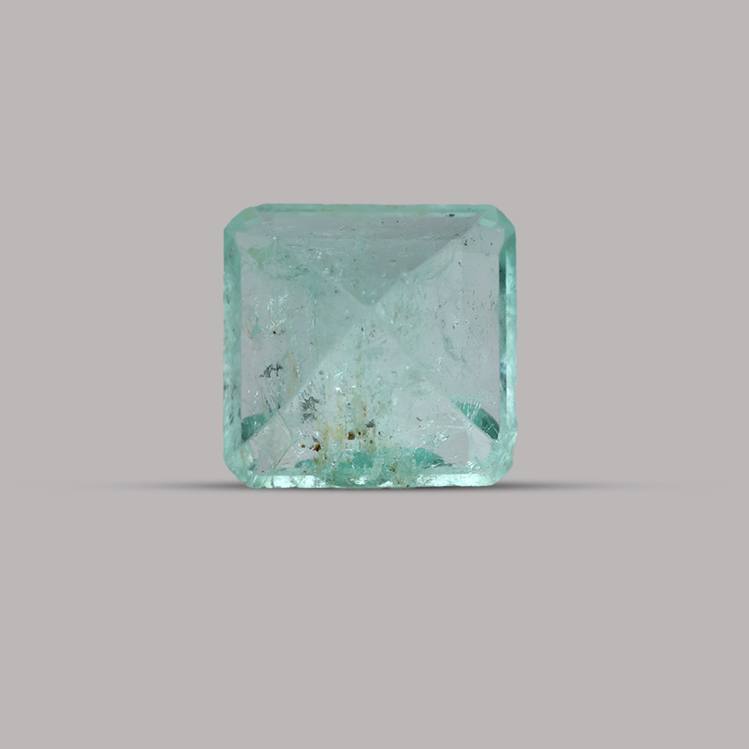 Emerald ( Panna ) - 6.27 Carat