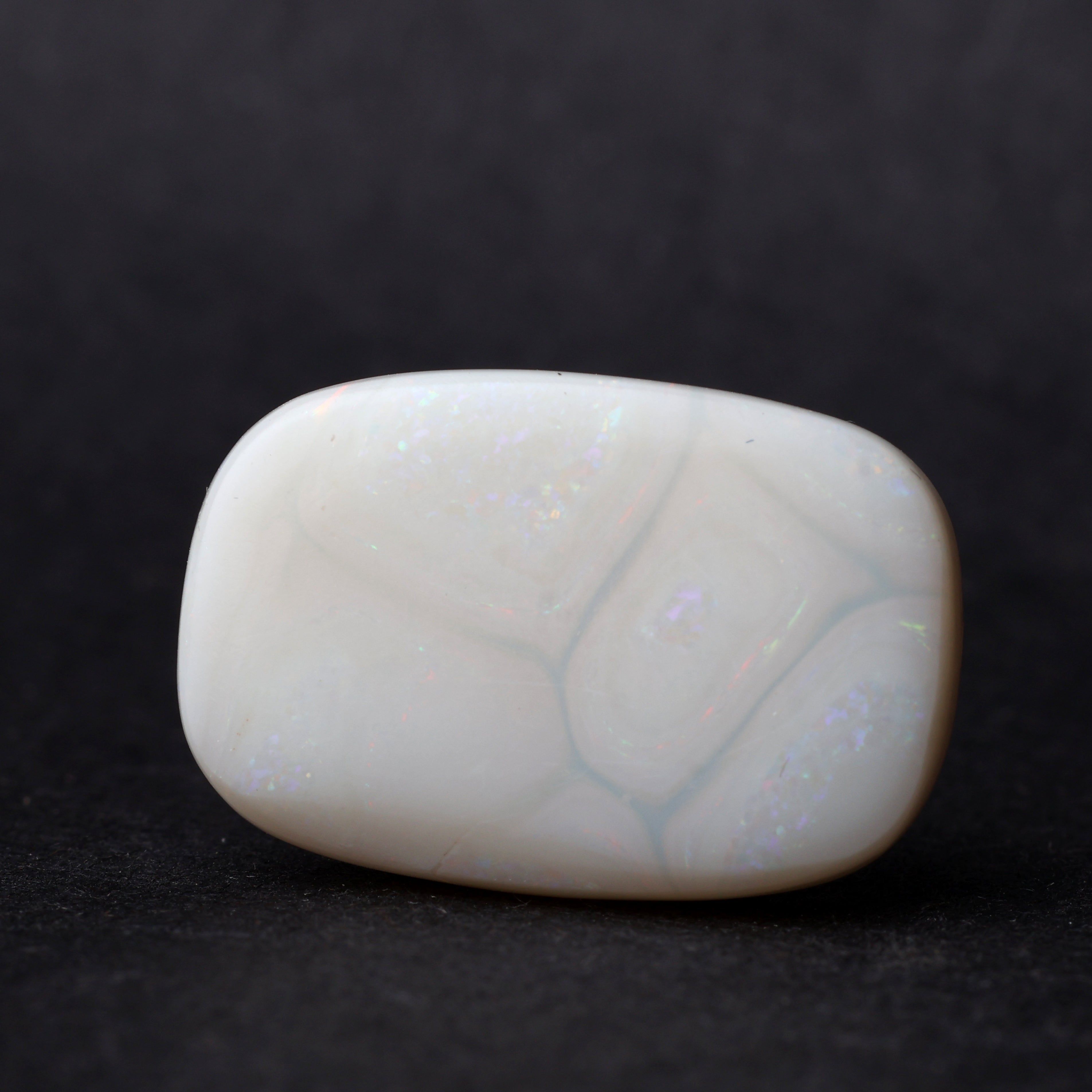 Opal (Australian) - 14.73 Carat