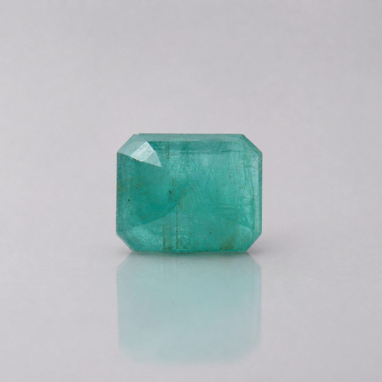 Emerald ( Panna ) - 9.96 Carat