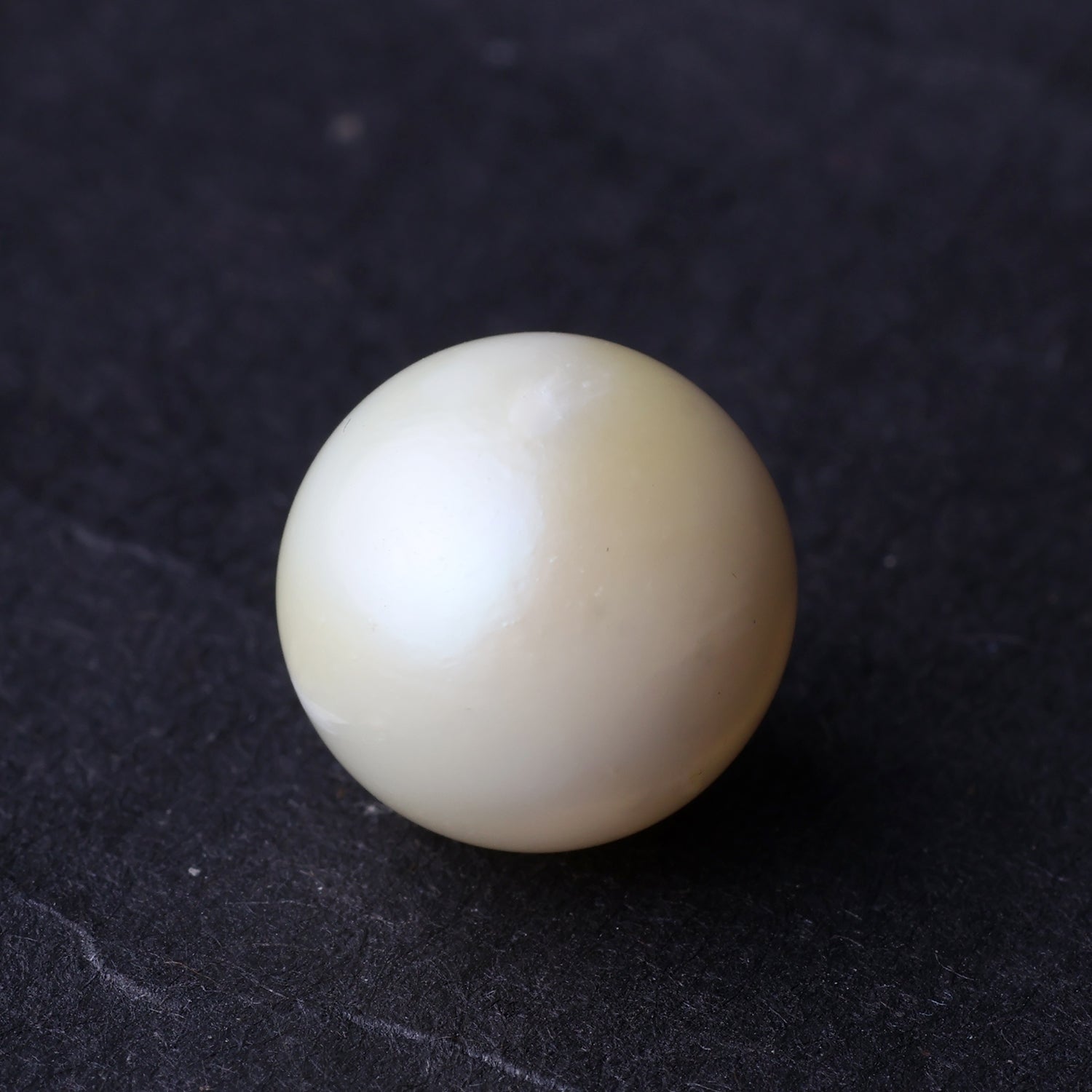 South Sea Pearl - 9.65 Carat