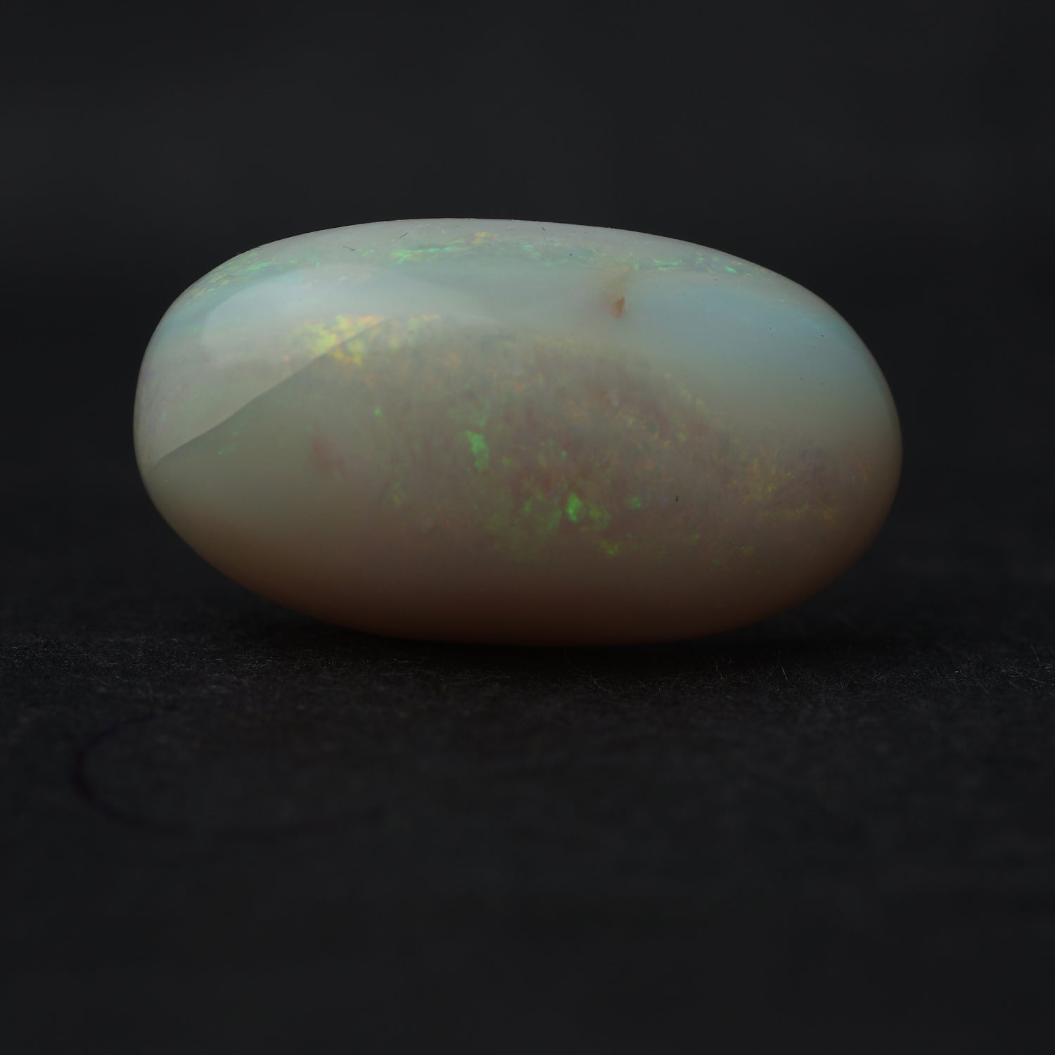 Opal  7.95 Carat