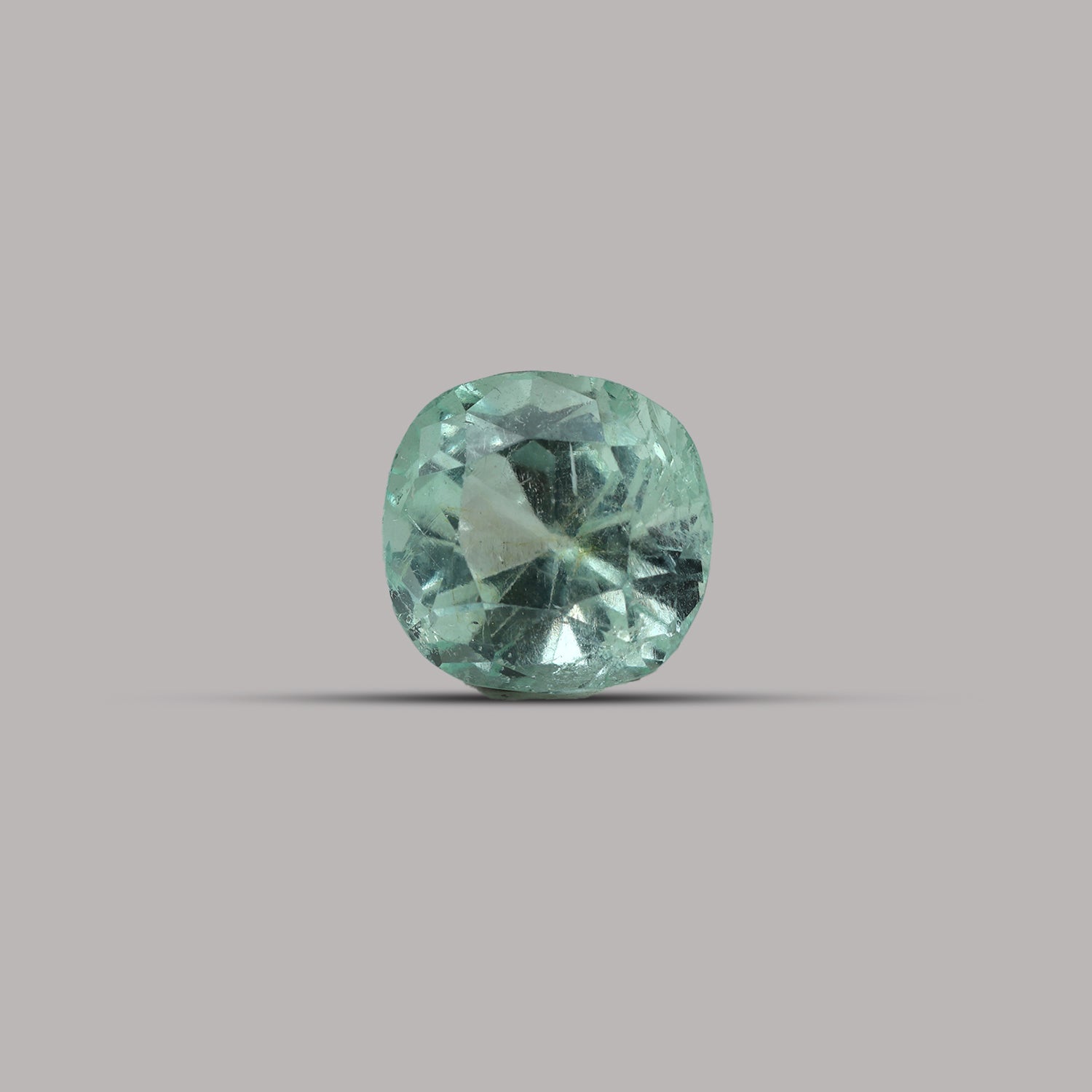 Emerald Colombia -  5.49 Carat