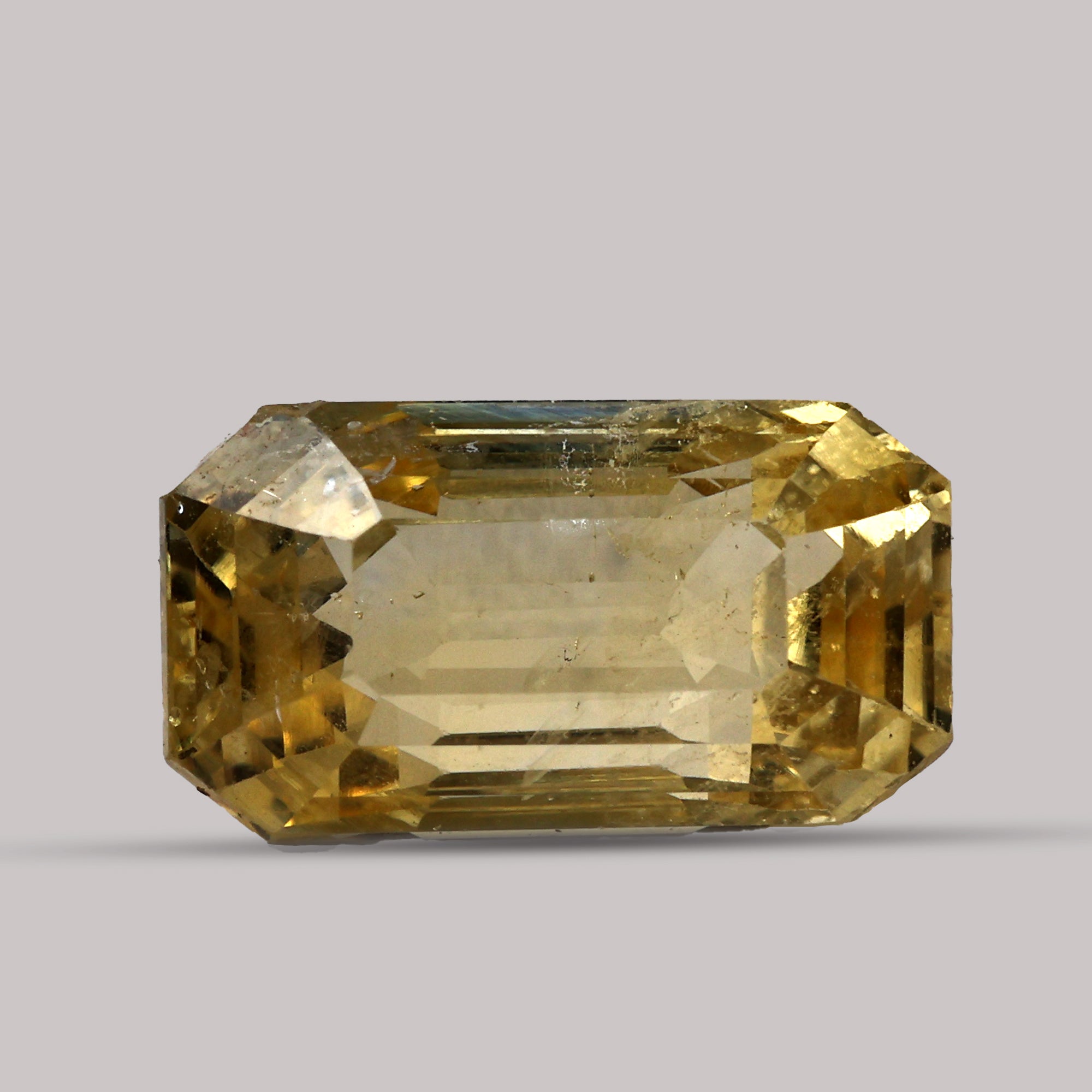 Yellow Sapphire -  5.10 Carat (Ceylon)