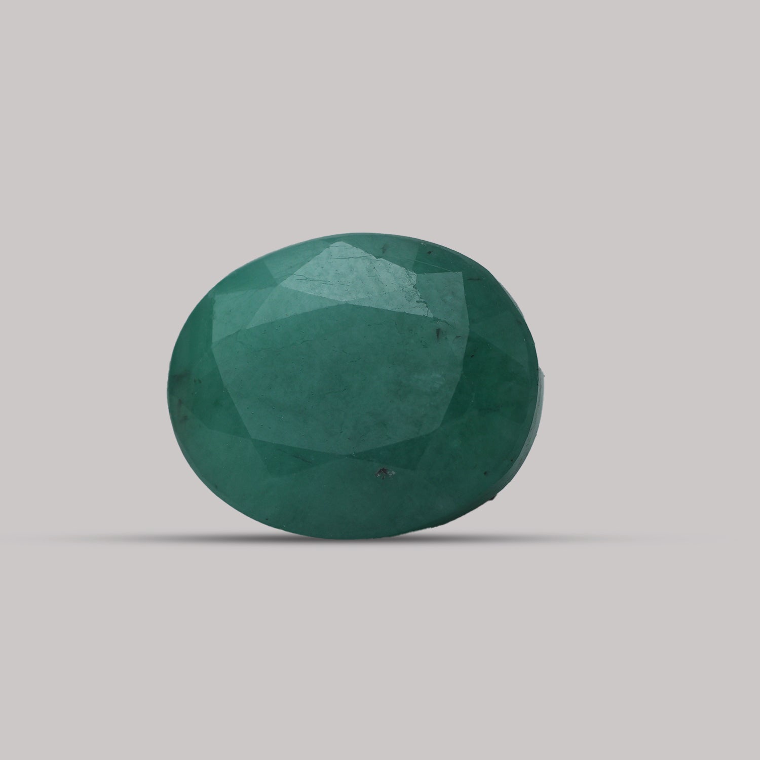 Emerald ( Panna ) - 6  Carat