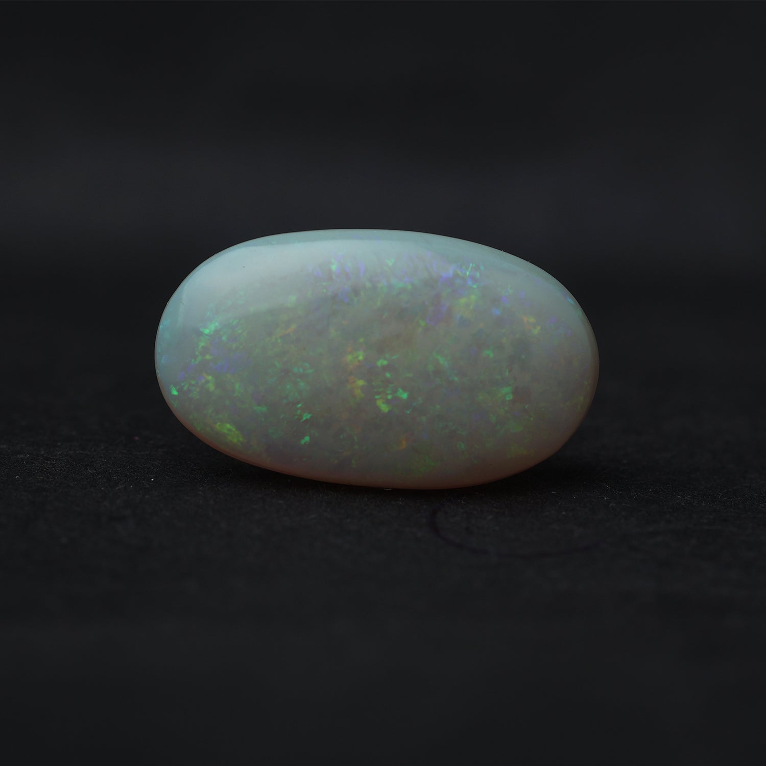 Opal  11.85 Carat