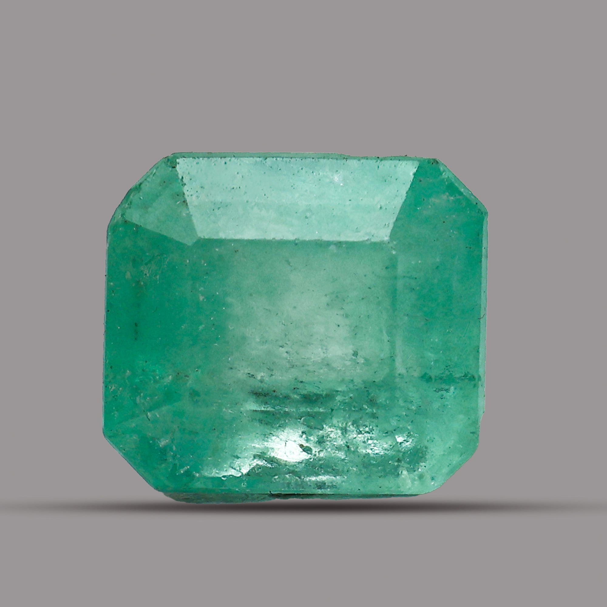 Emerald ( Panna ) -  3.98 Carat