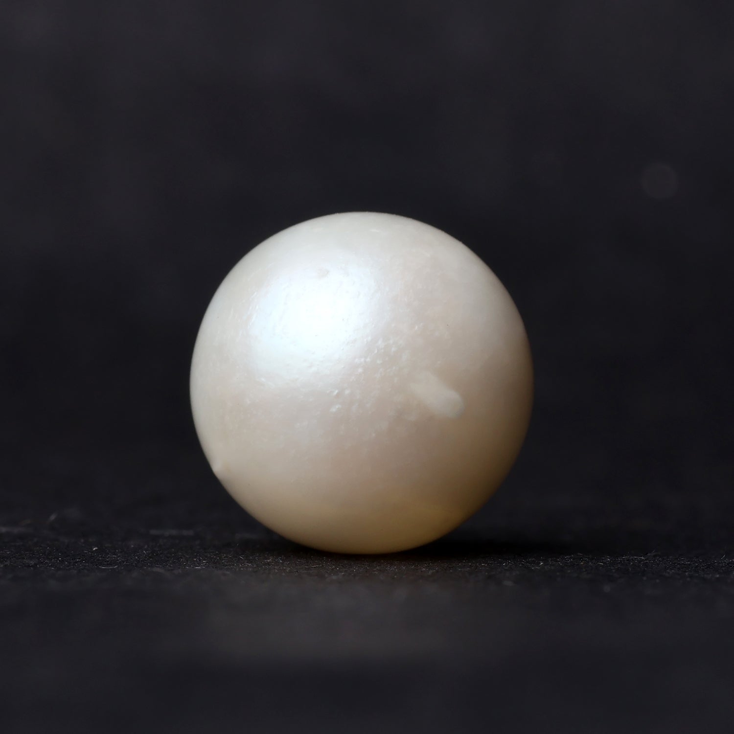 South Sea Pearl -   10.38 Carat