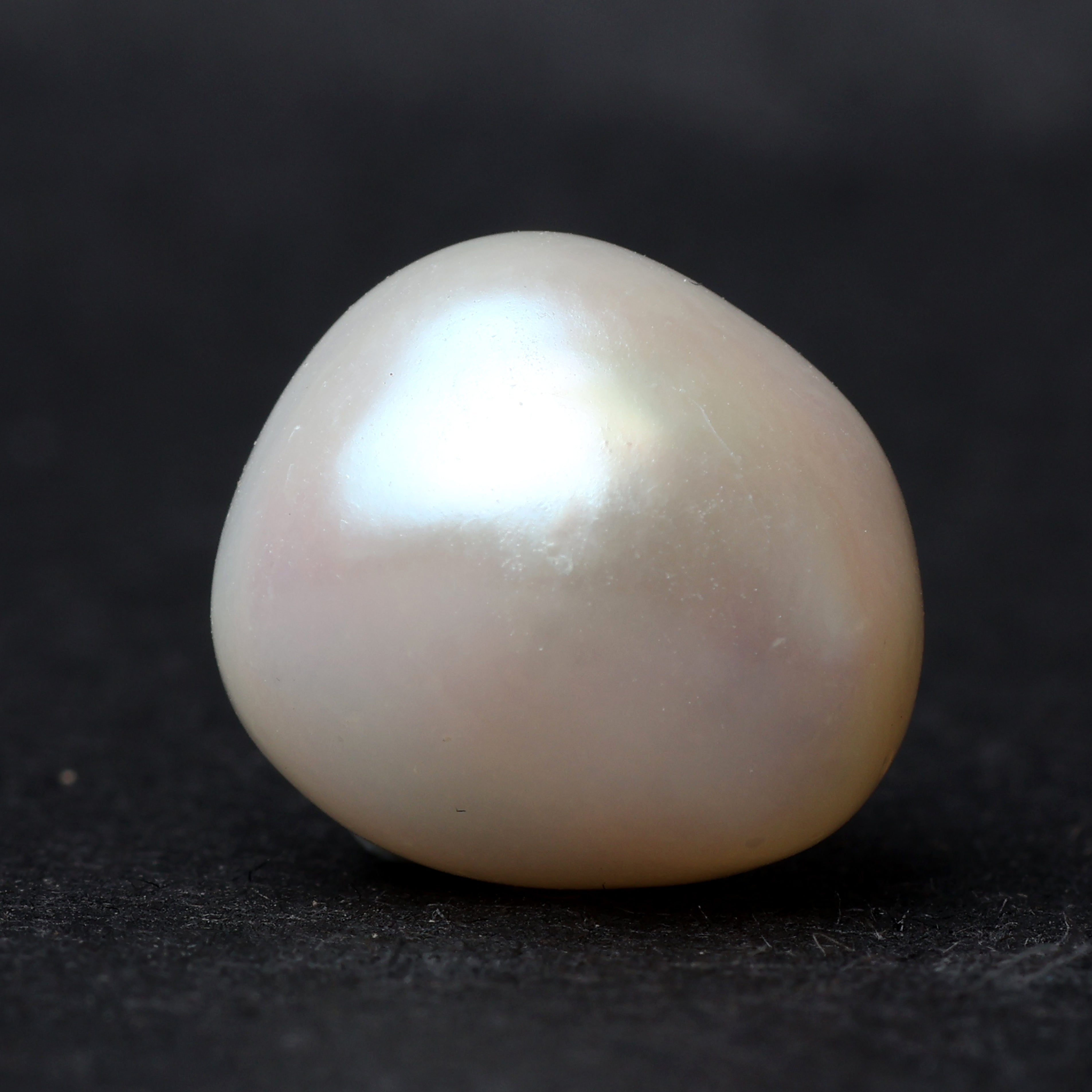 Fresh Water Pearl - 7.99  Carat