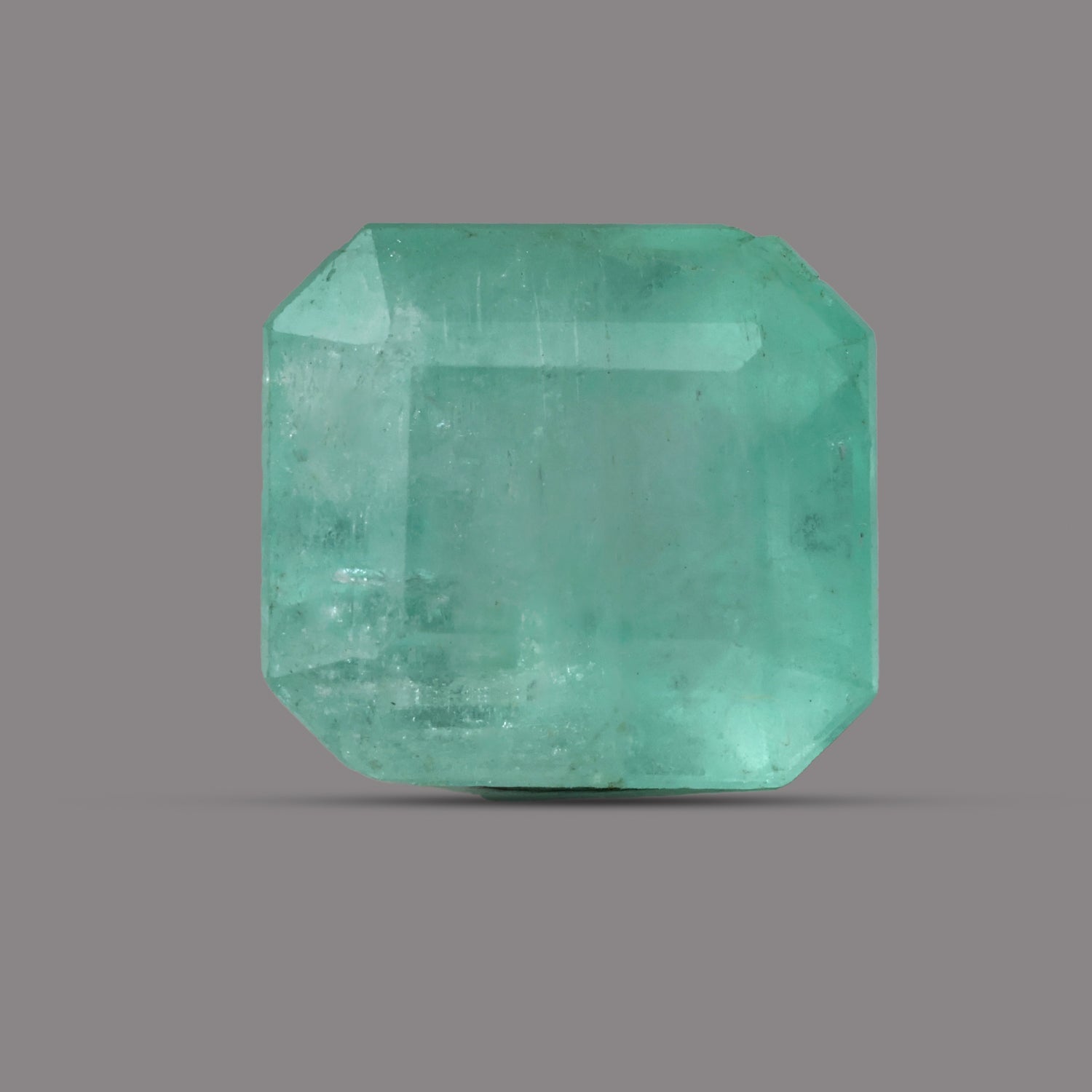 Emerald Colombia -  5.89 Carat