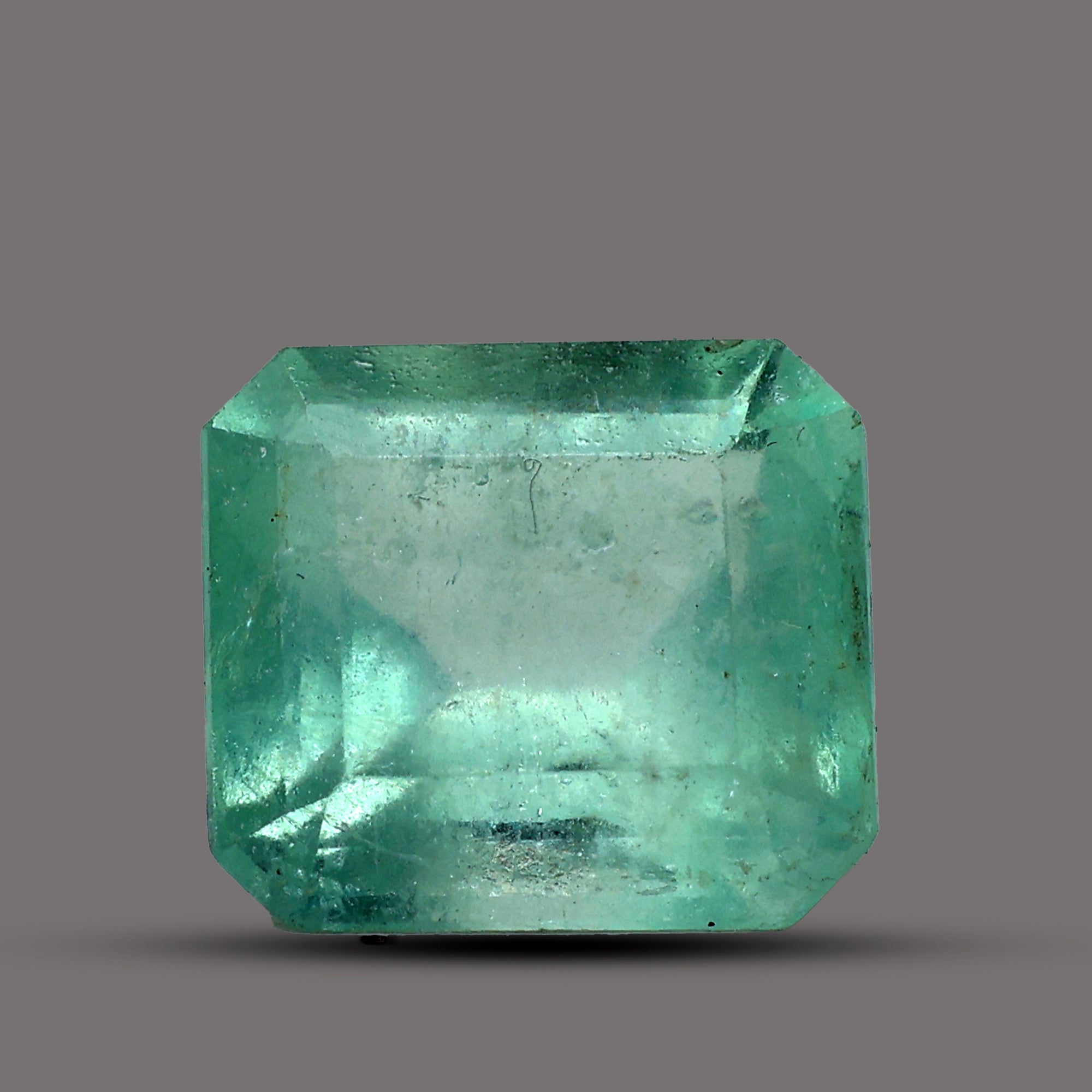 Emerald Colombia -  5.52 Carat