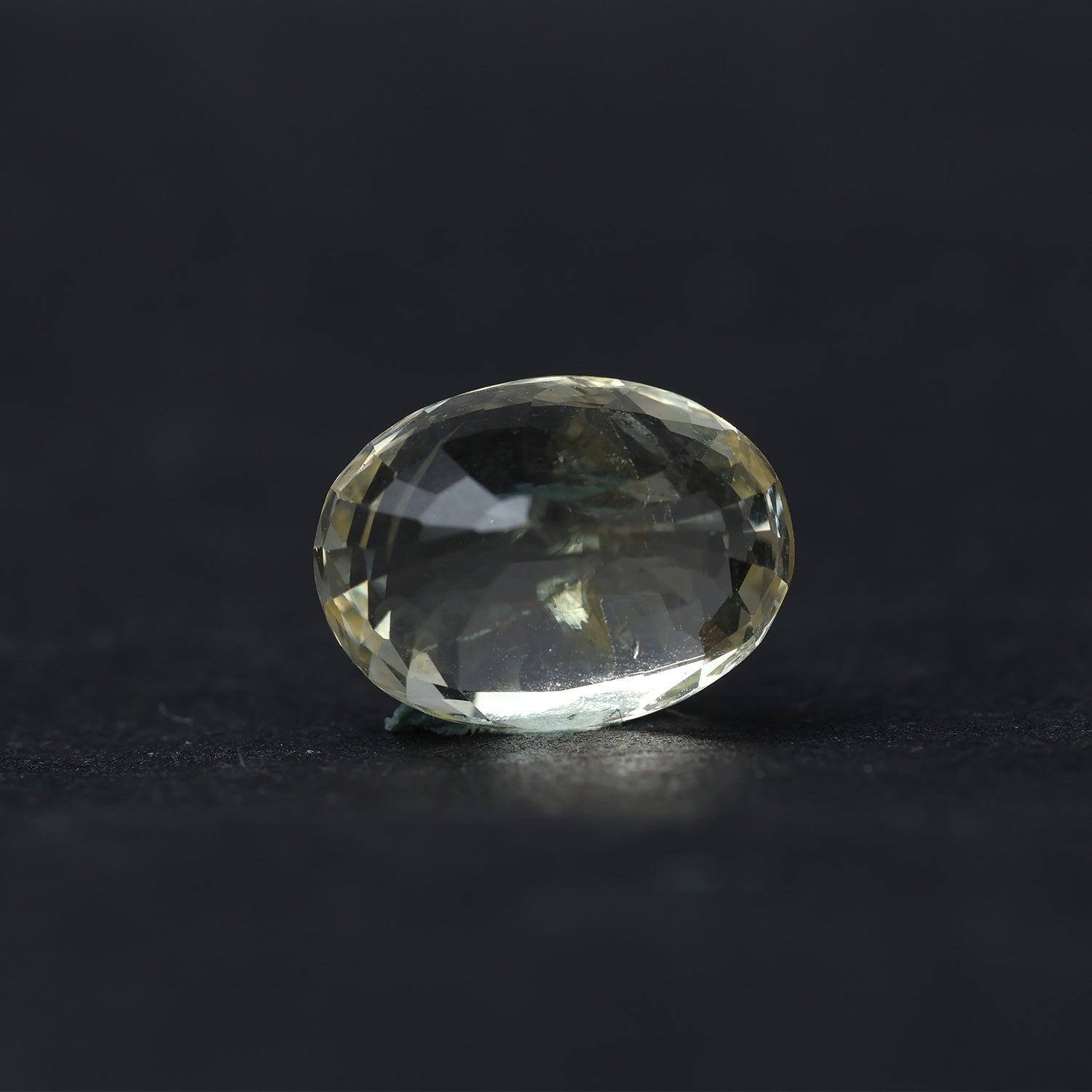 Yellow Sapphire -  6.17  Carat (Ceylon)