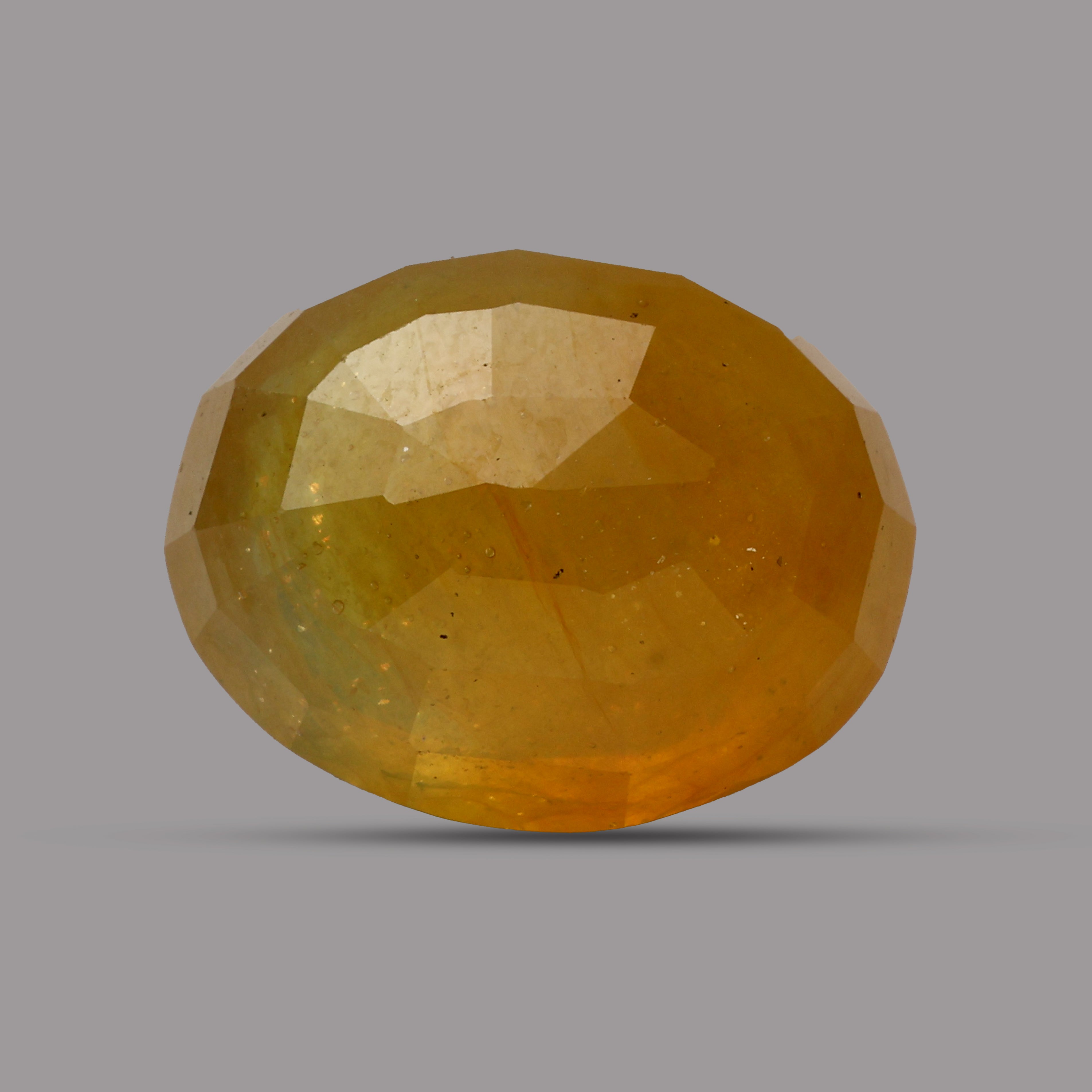 Yellow Sapphire - 8.32 Carat