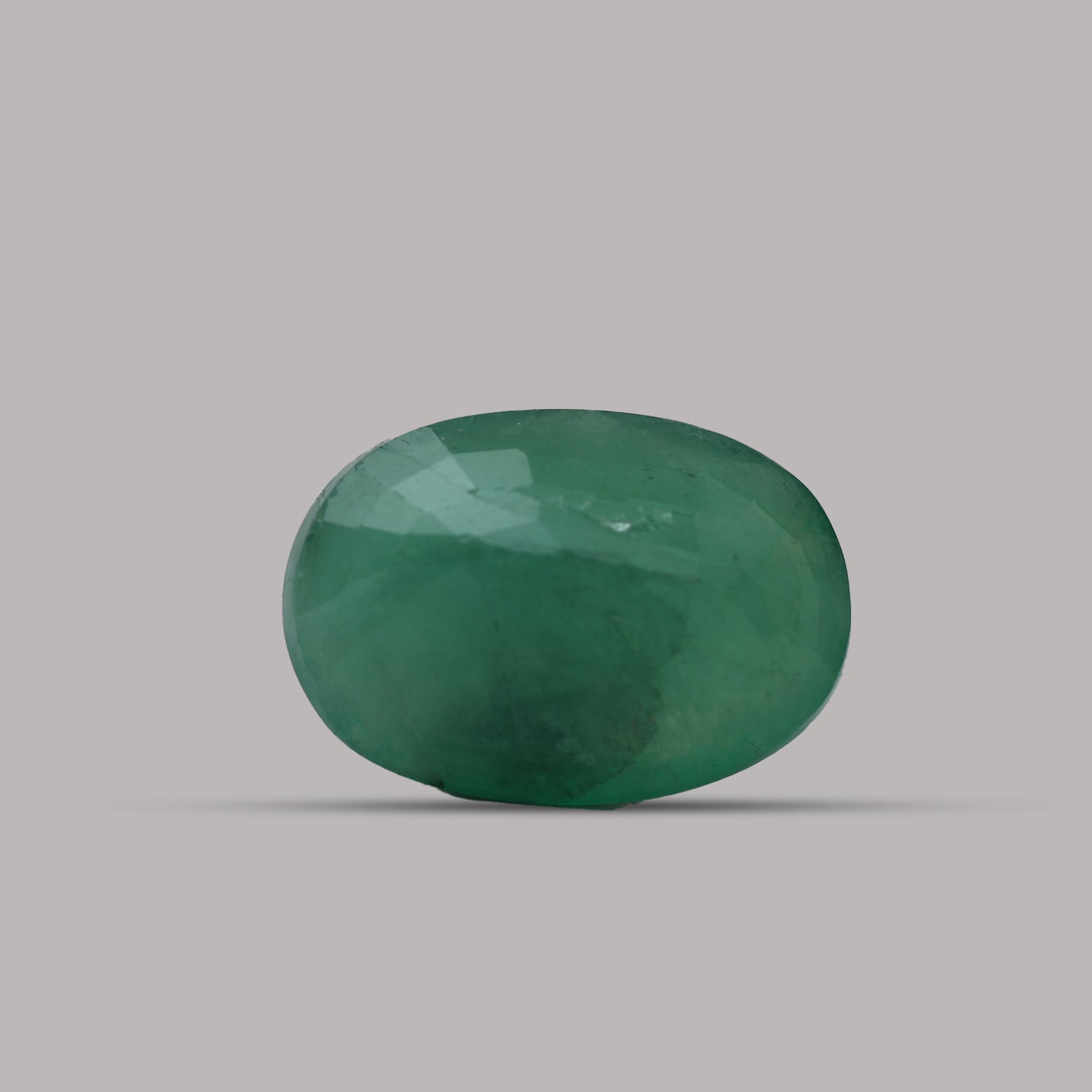 Emerald ( Panna ) - 6.90 Carat