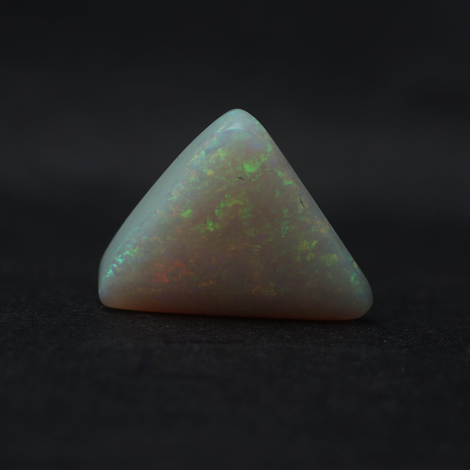 Opal  11.90 Carat