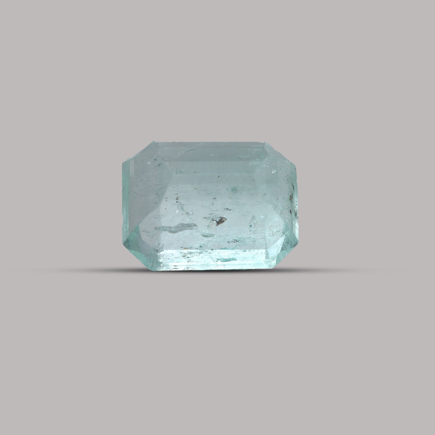 Emerald ( Panna ) - 9.24 Carat