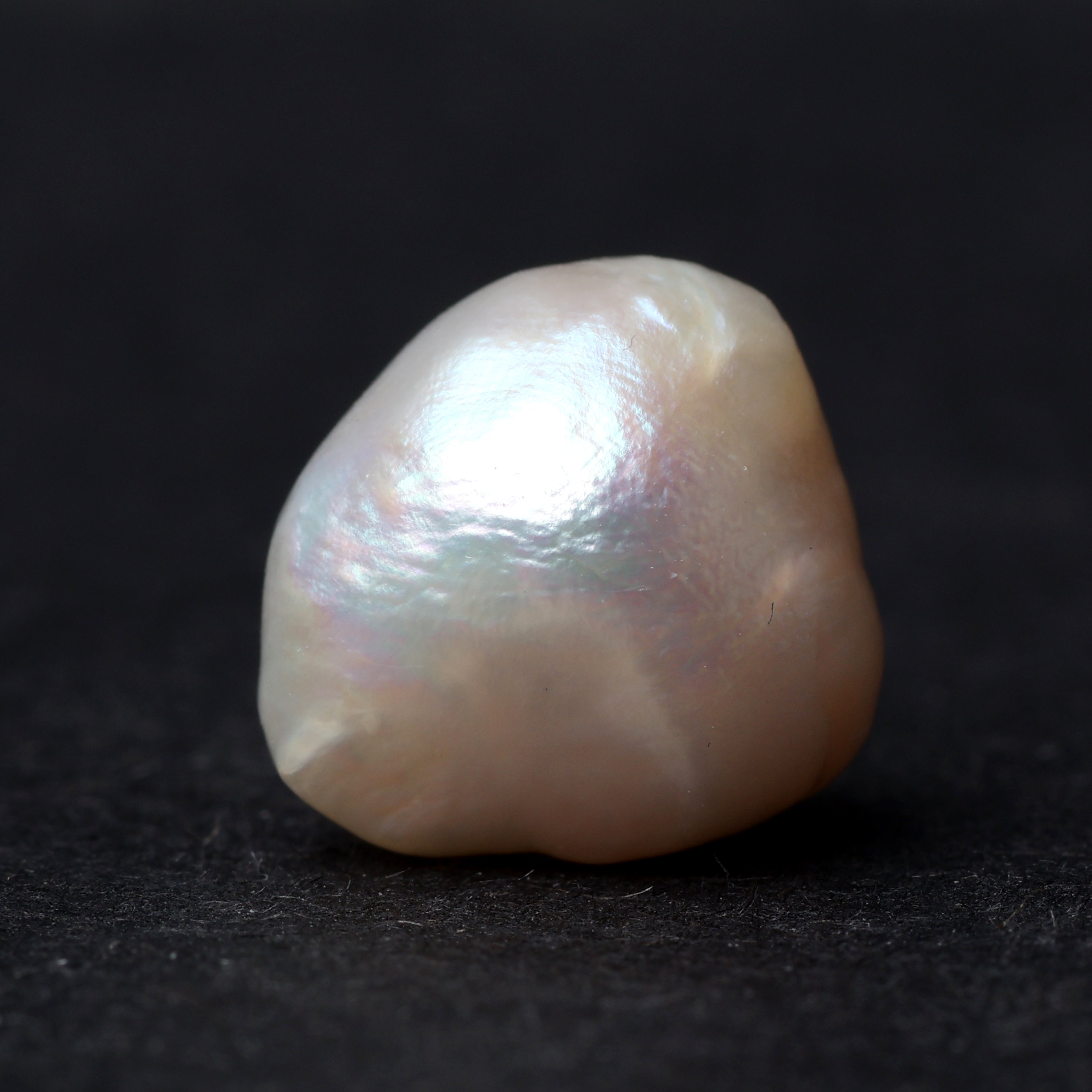 Fresh Water Pearl - 6.98 Carat