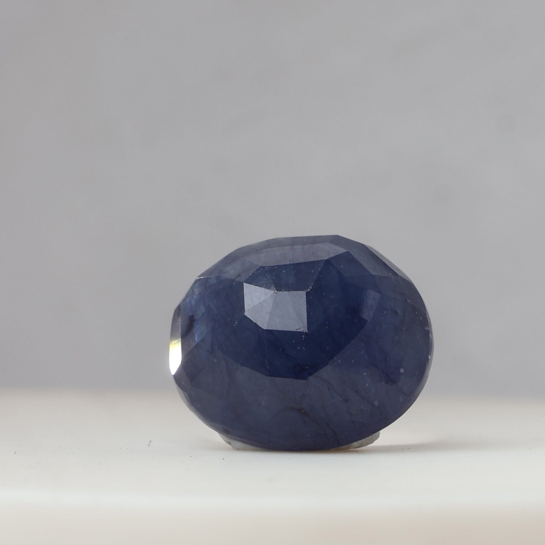 Blue Sapphire - 6.68 Carat