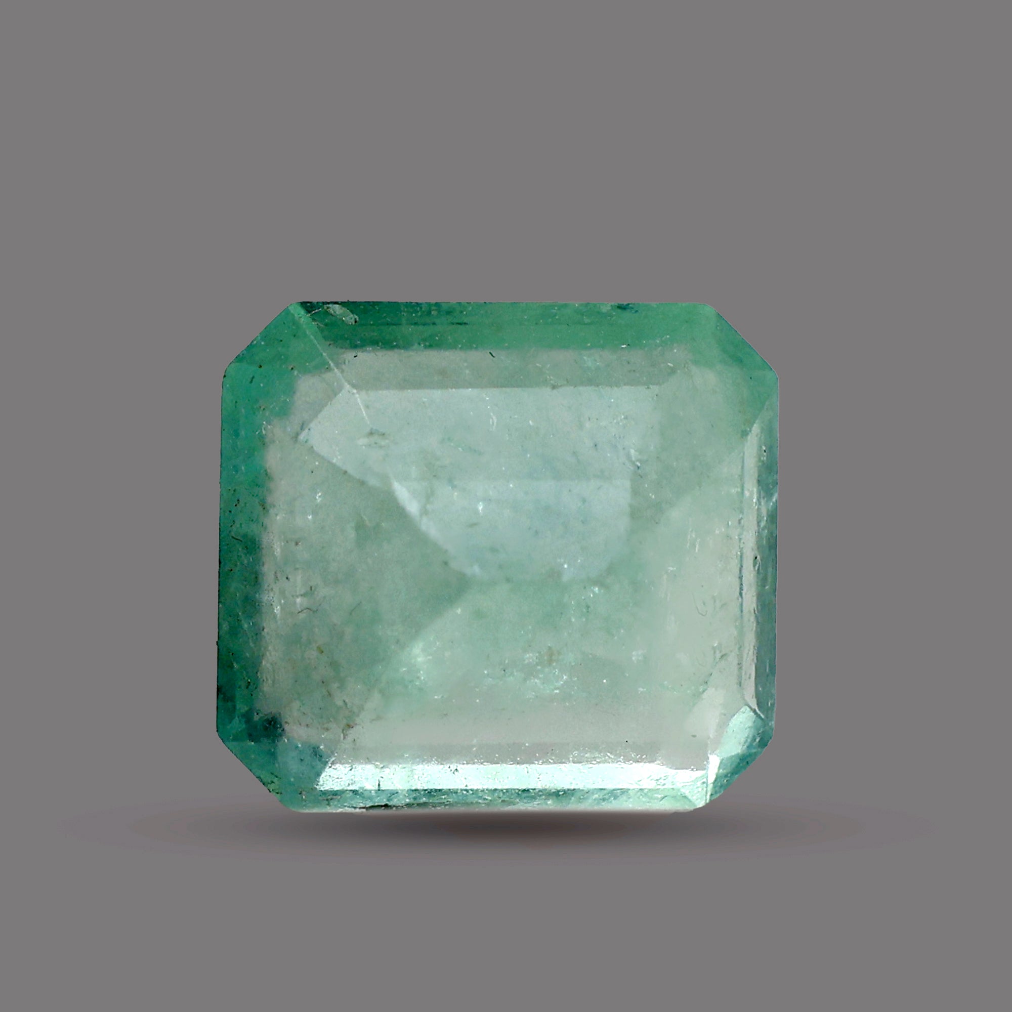 Emerald Colombia -  5.52 Carat