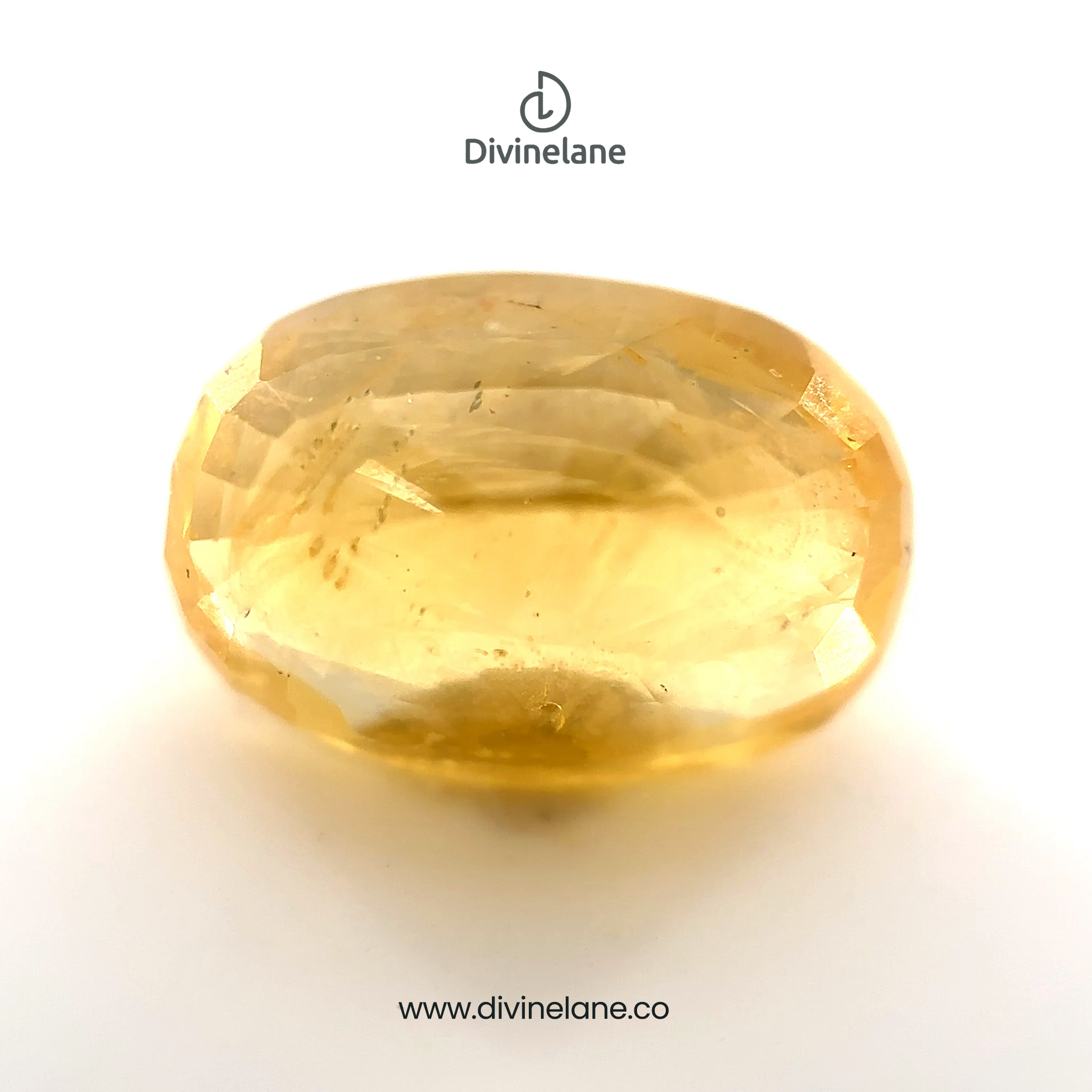 Yellow Sapphire - 7.35 Carat (Ceylon)