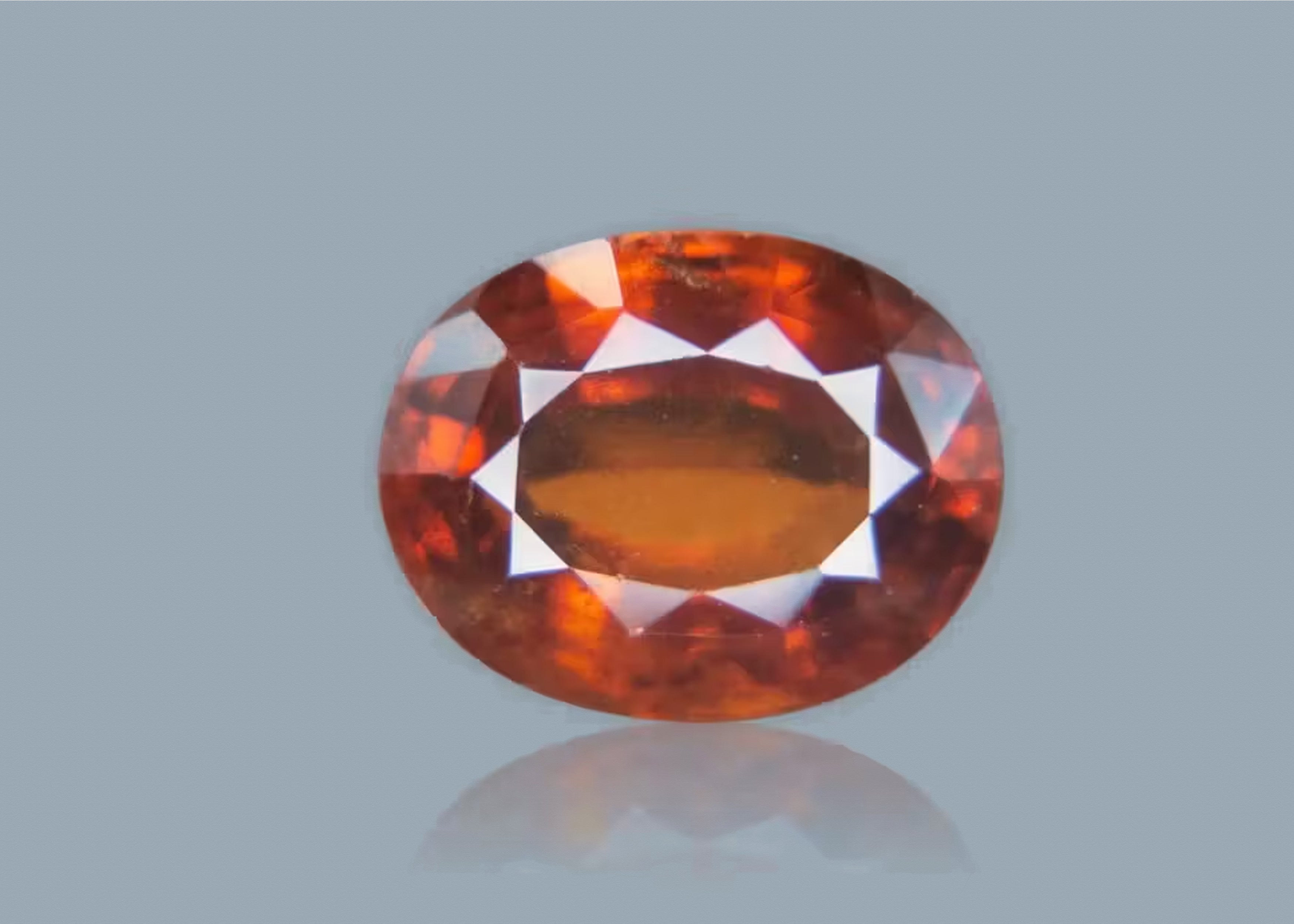 Hessonite ( 8.01 Carat )