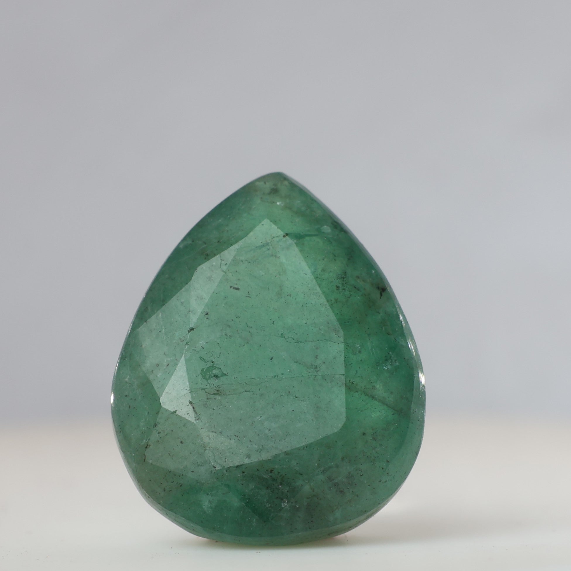 Emerald ( Panna ) - 7.65 Carat