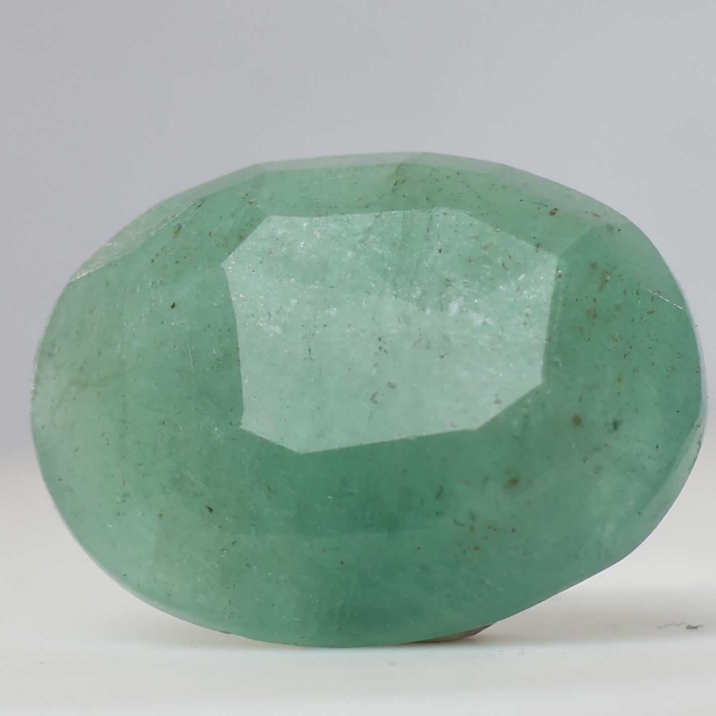Emerald ( Panna ) - 6.62 Carat