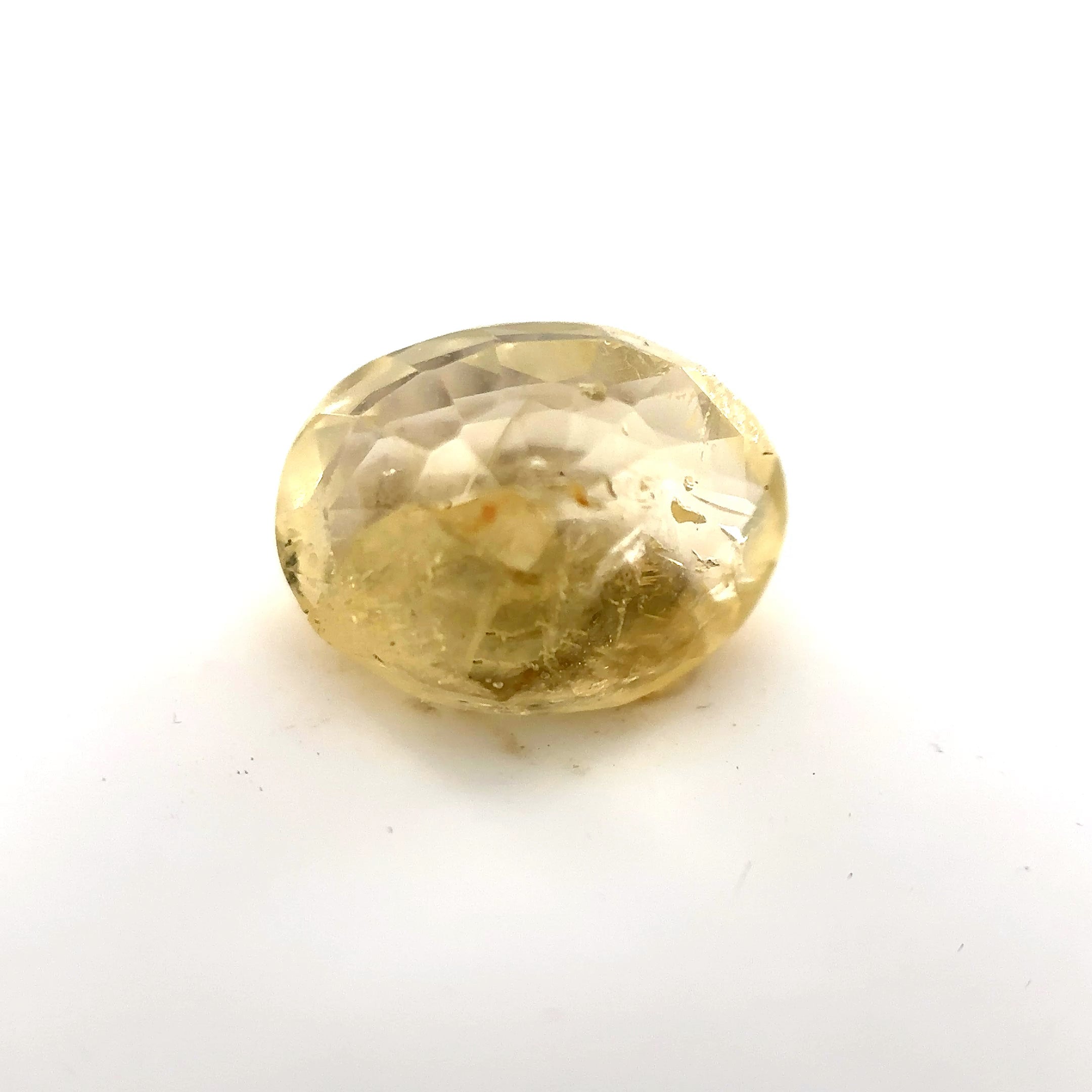 Yellow Sapphire - 4.15 Carat (Ceylon)